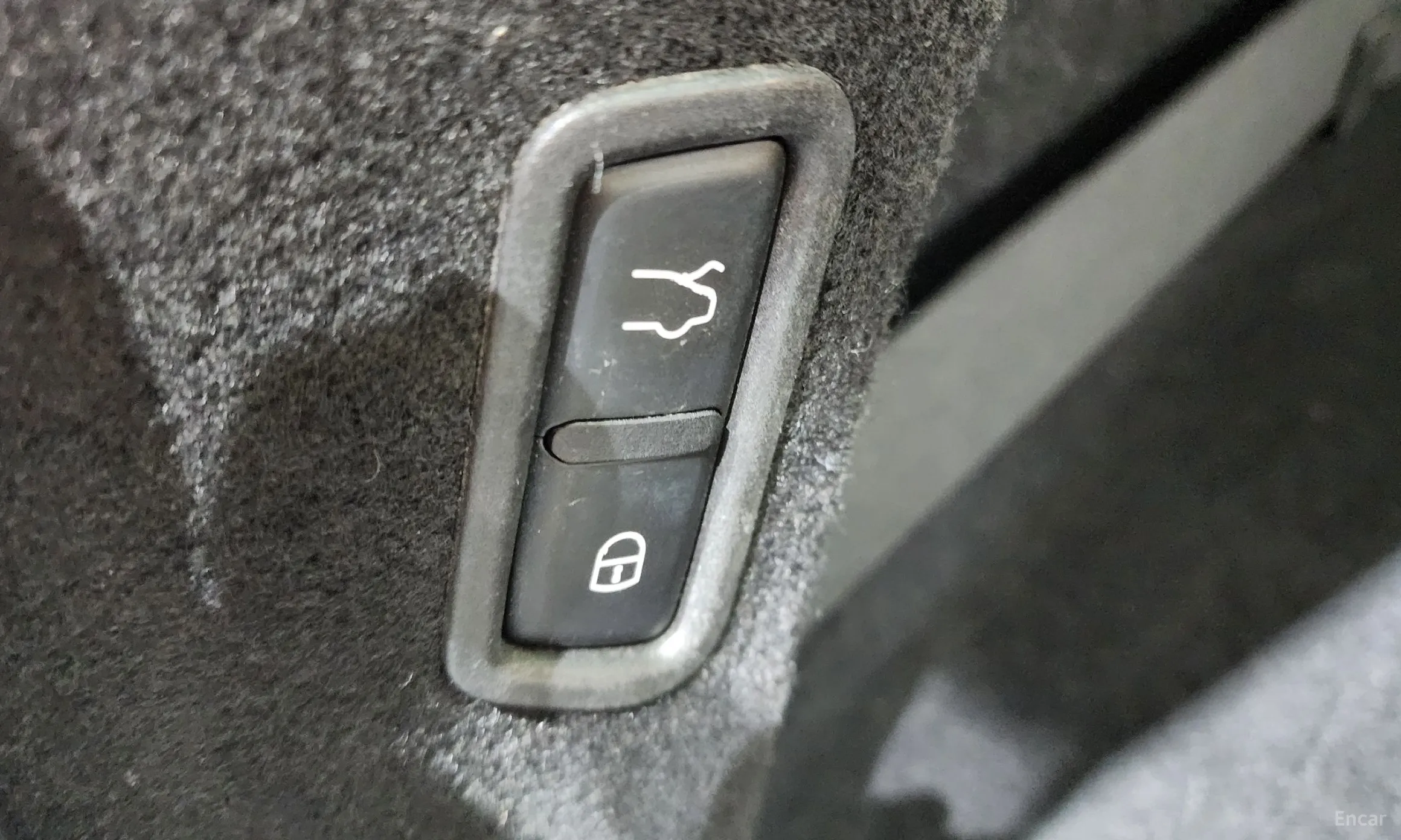 Maserati Levante превью 20