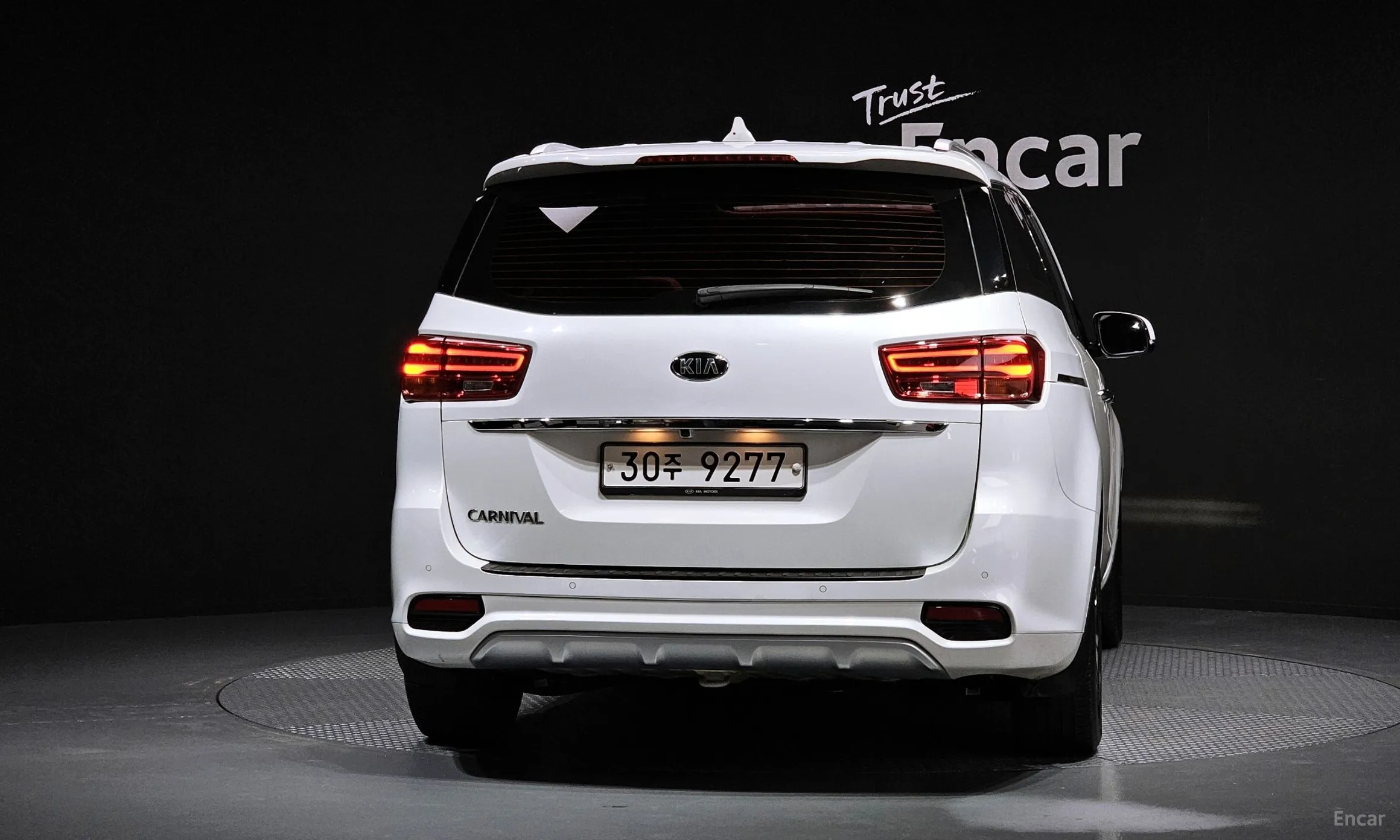 Kia Carnival превью 3