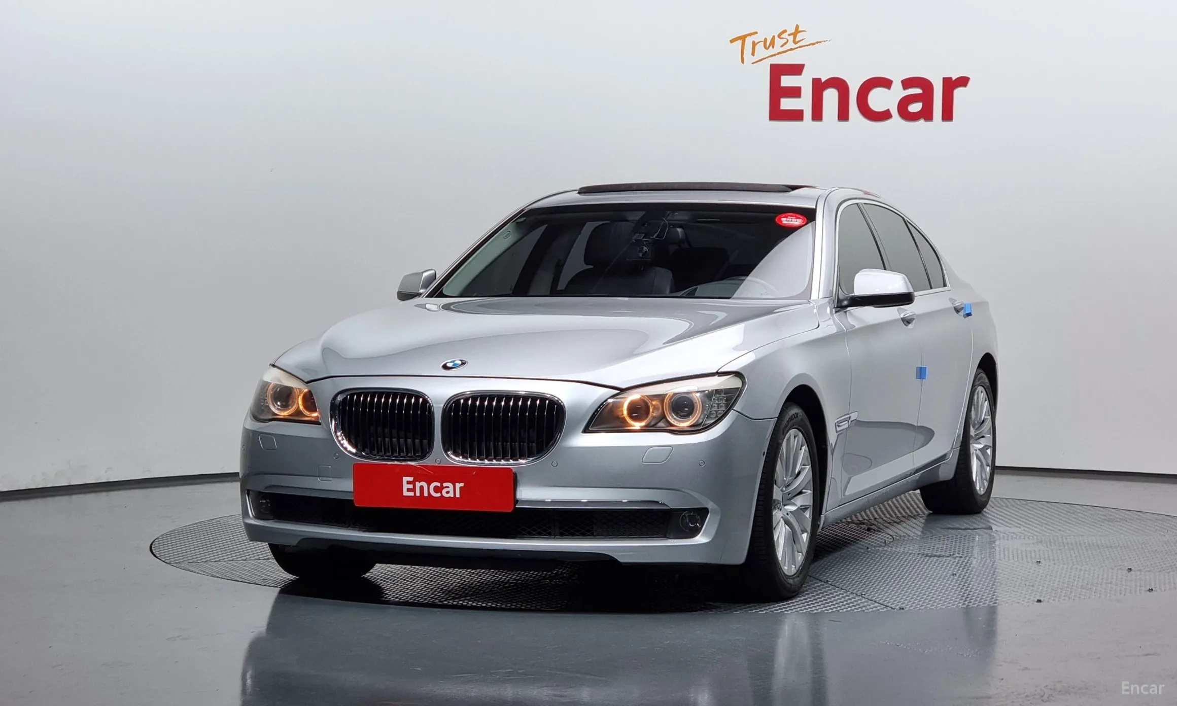 BMW 7 Series (F01) превью 2