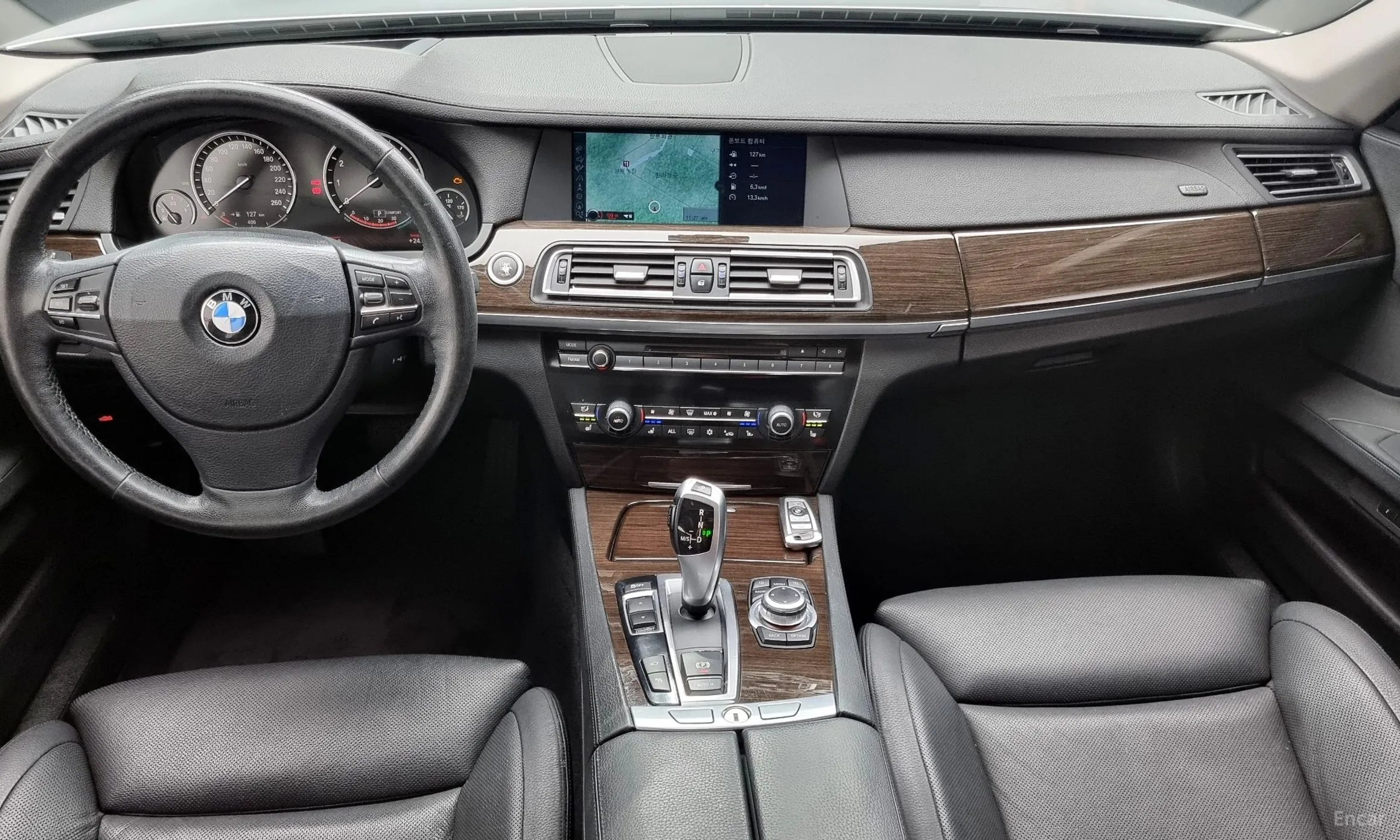 BMW 7 Series (F01) превью 4
