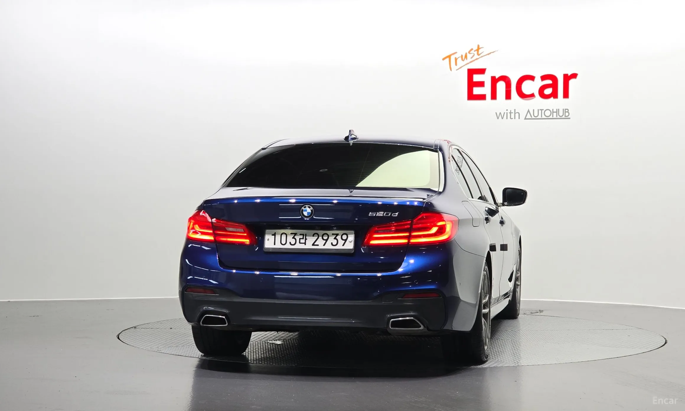 BMW 5 Series (G30) превью 3