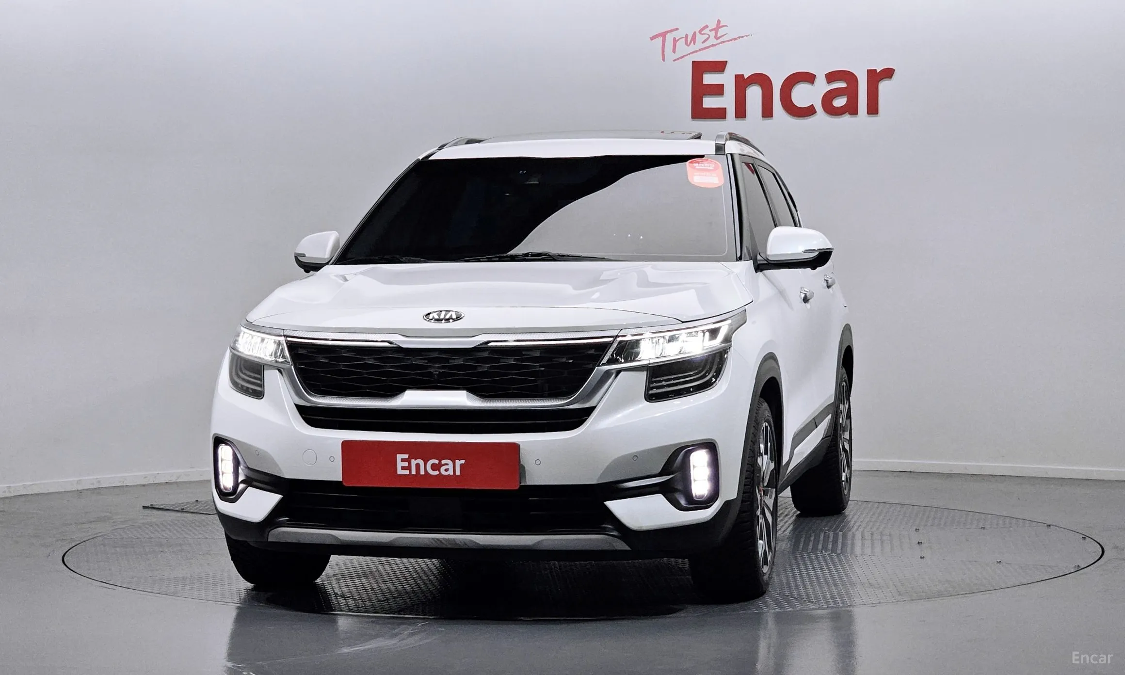 Kia Seltos превью 2