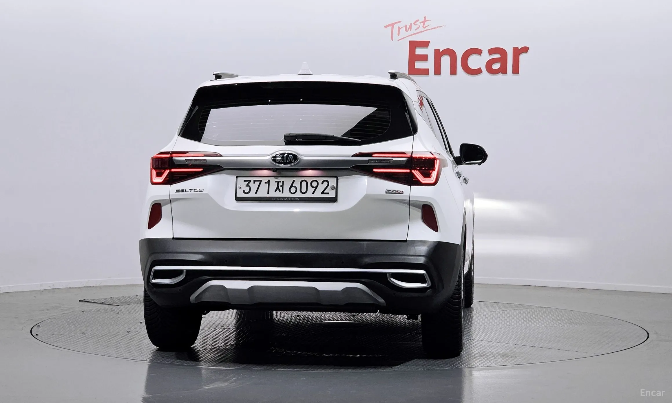 Kia Seltos превью 3