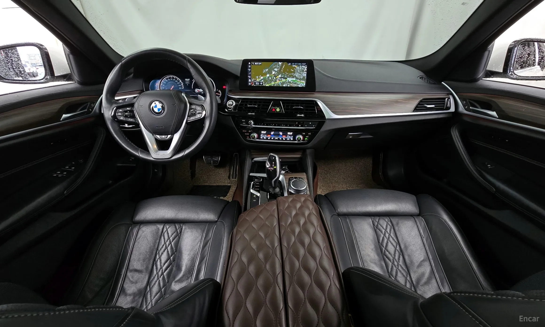 BMW 5 Series (G30) превью 4