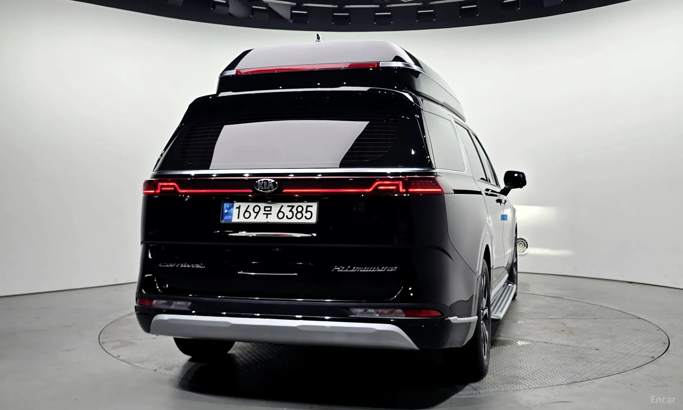 Kia Carnival Gen 4 превью 3
