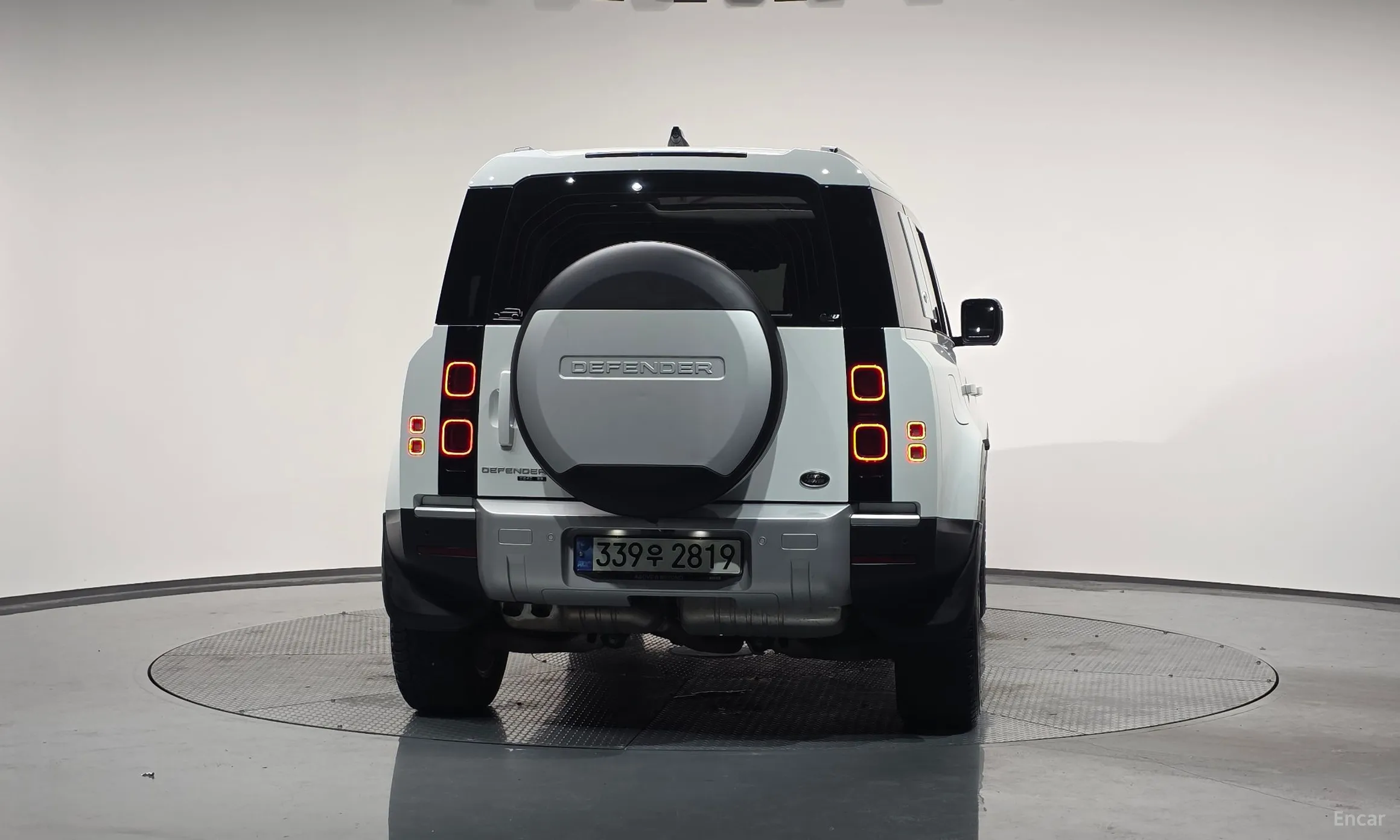 Land Rover Defender (L663) превью 3