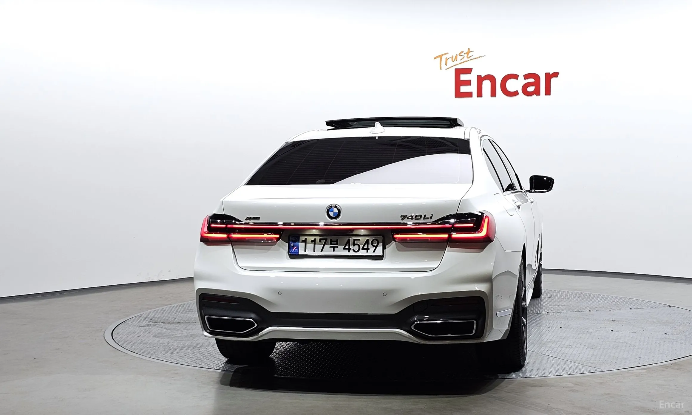BMW 7 Series (G11) превью 3
