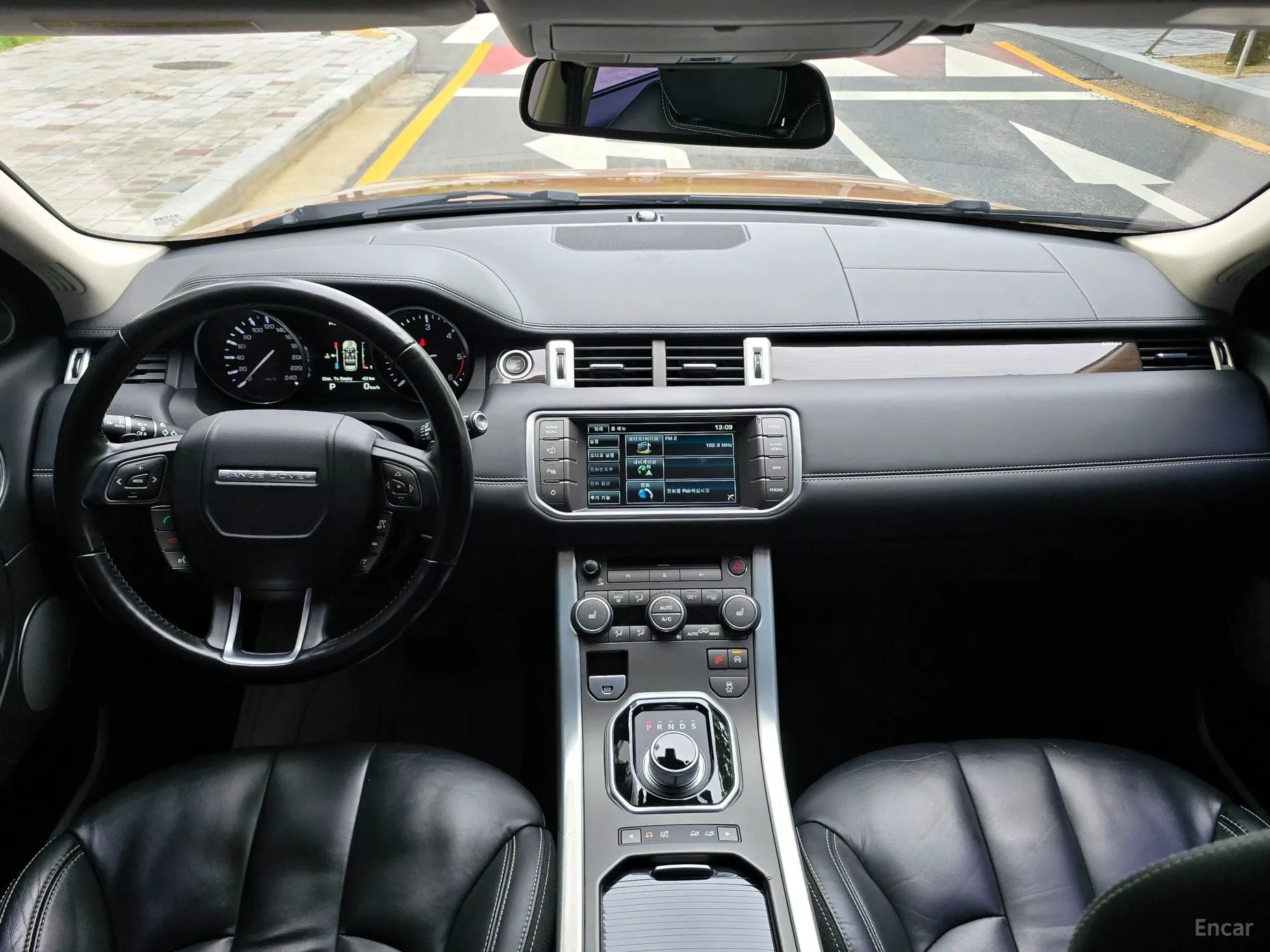 Land Rover Range Rover Evoque превью 4