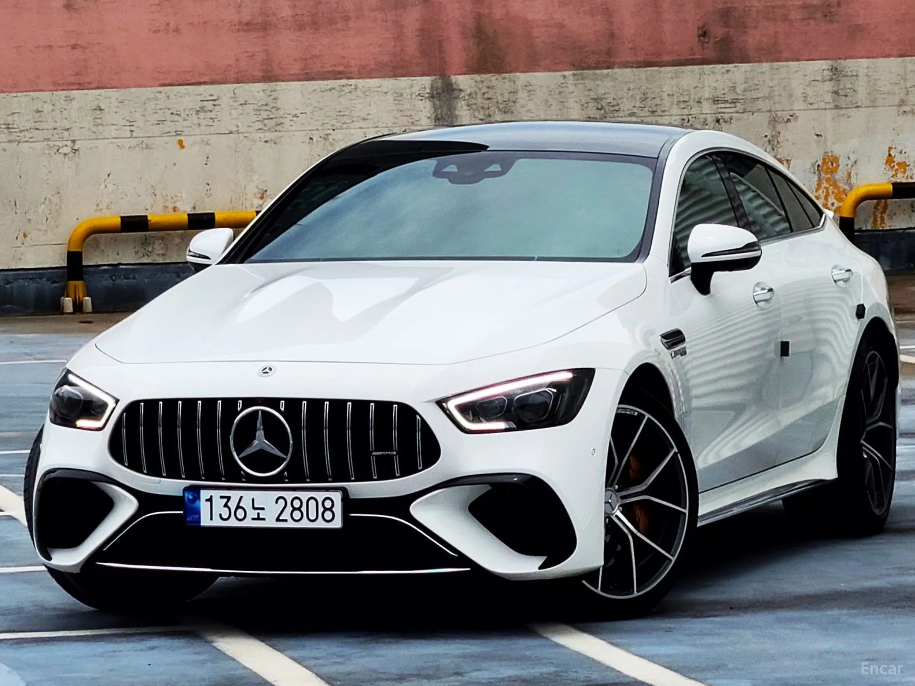 Mercedes Benz AMG GT превью 2