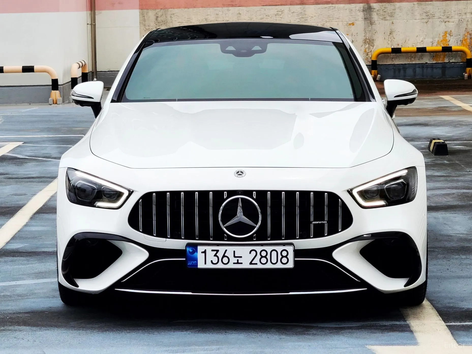 Mercedes Benz AMG GT превью 3