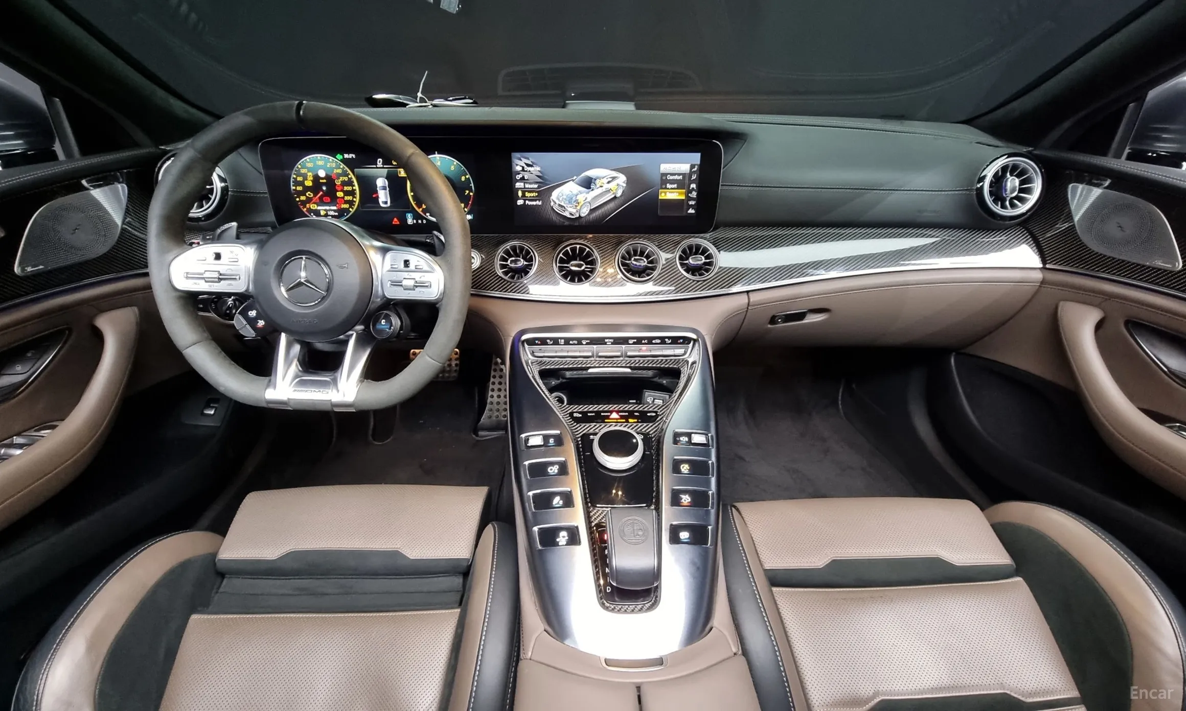 Mercedes Benz AMG GT превью 4