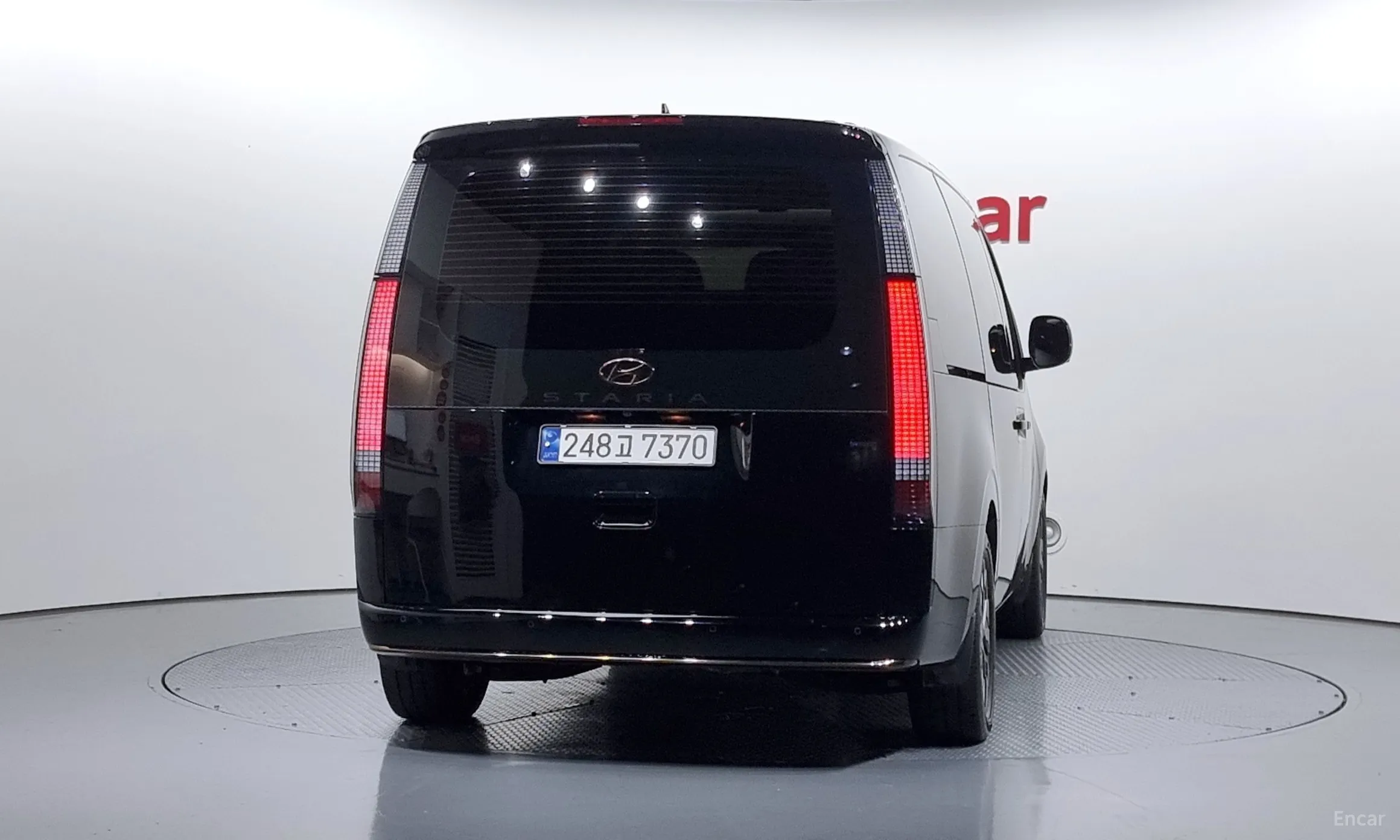 Hyundai Staria превью 3