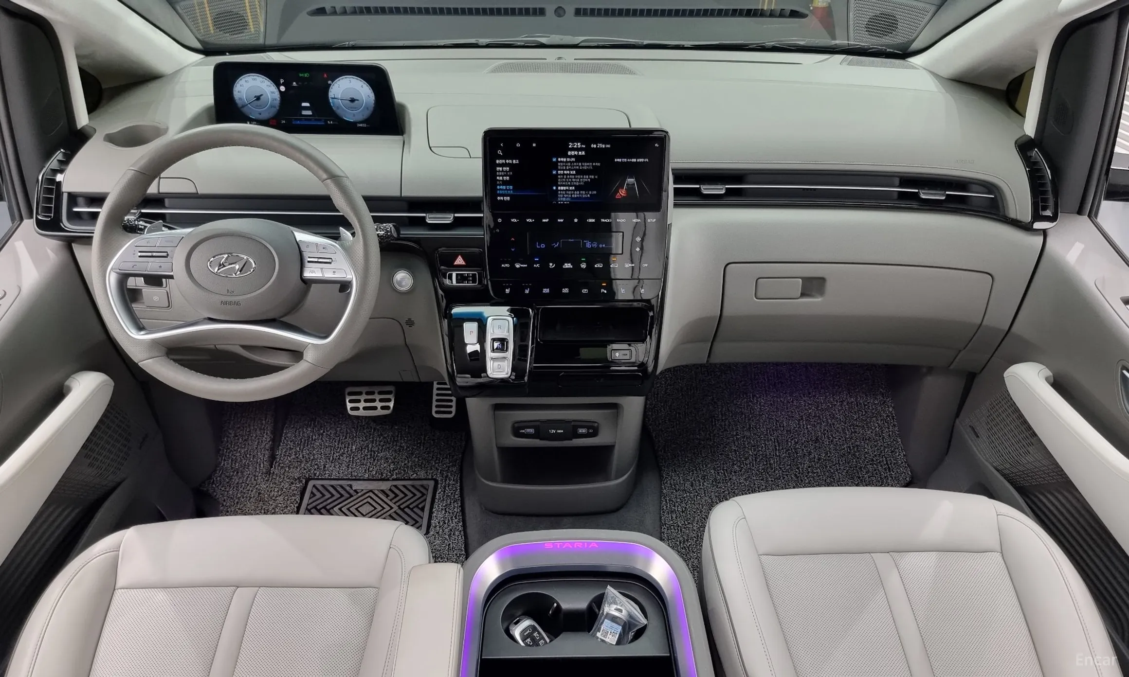 Hyundai Staria превью 4