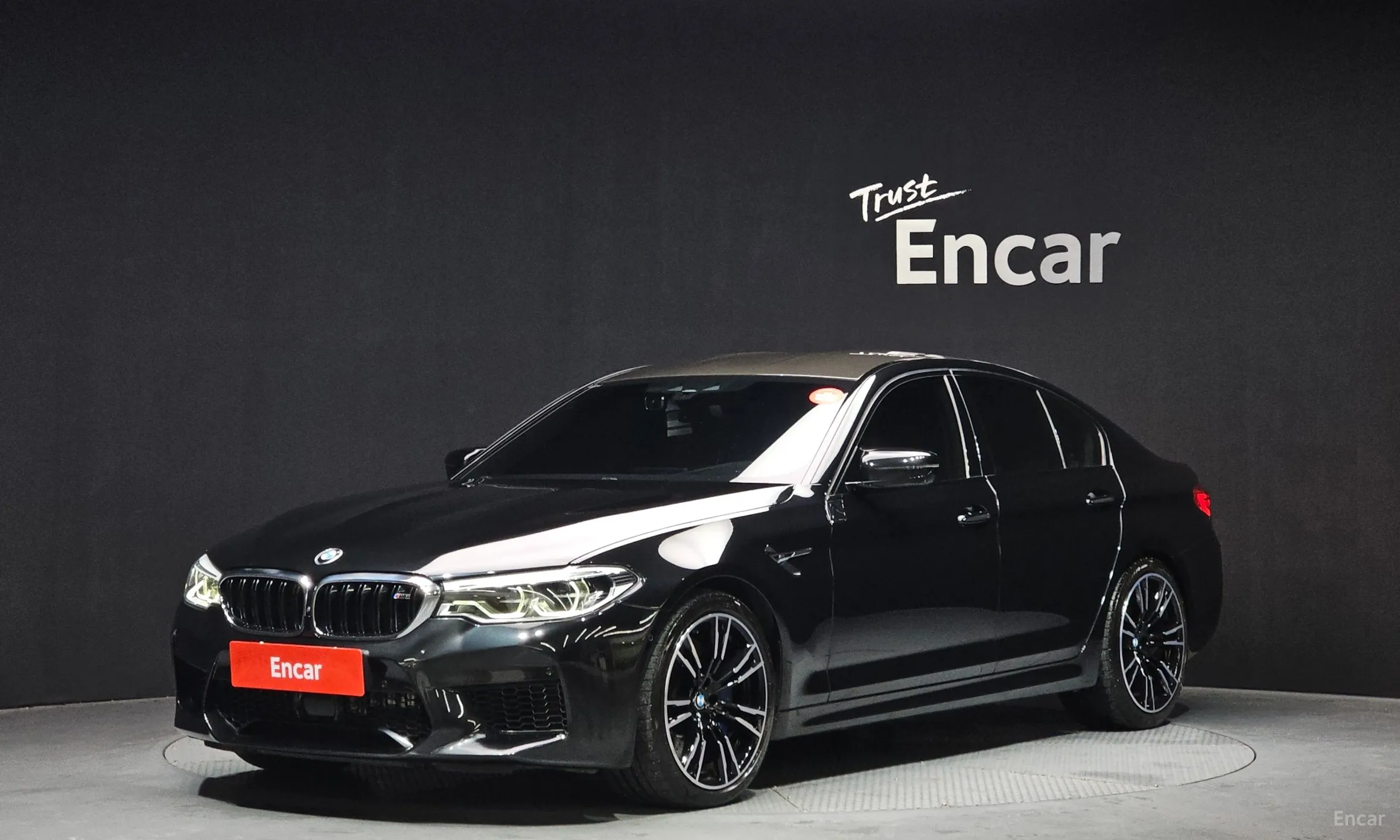 BMW M5 (F90)