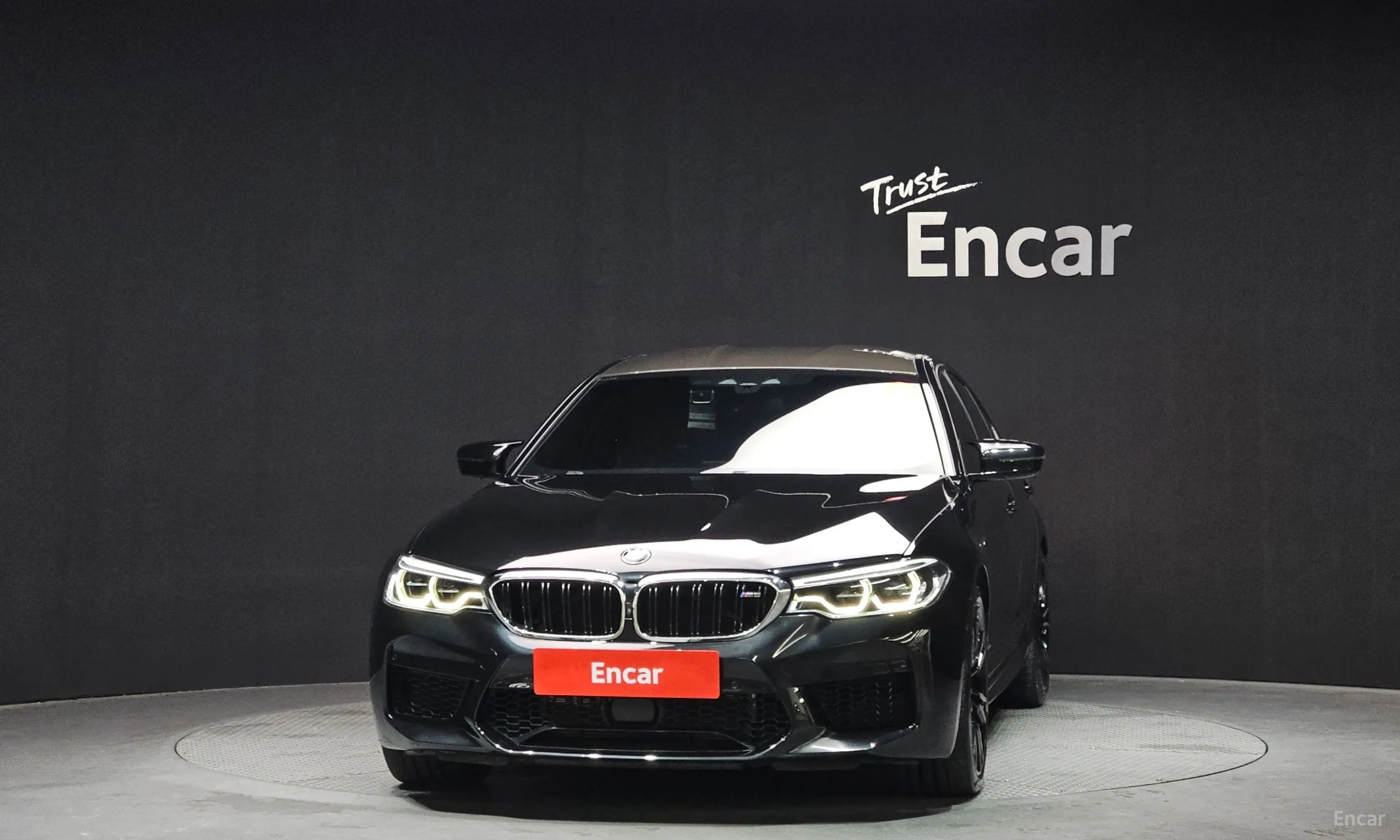 BMW M5 (F90)