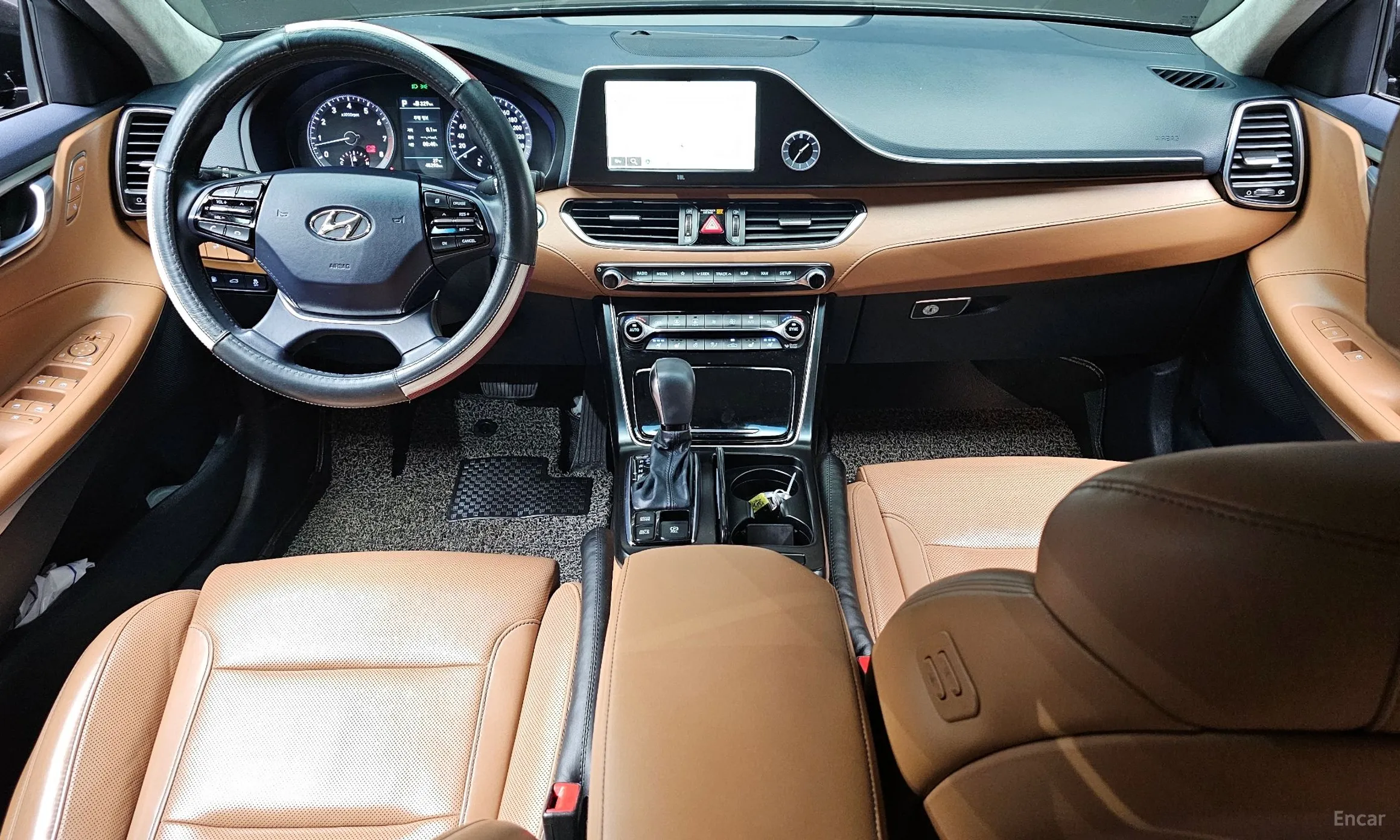 Hyundai Grandeur IG превью 4