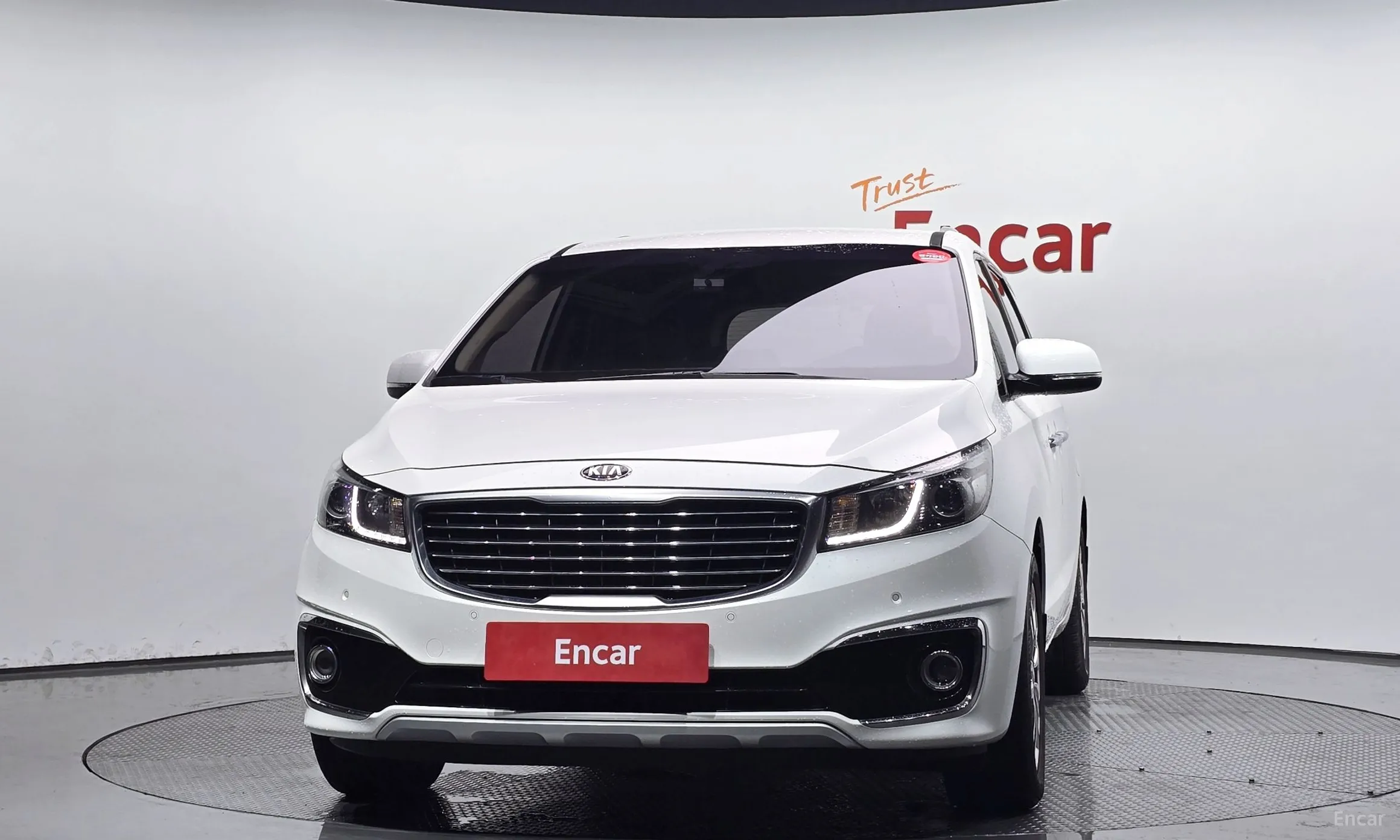 Kia Carnival превью 2