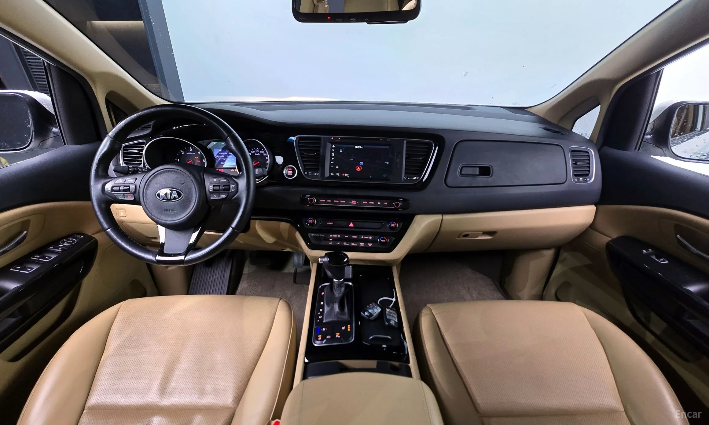 Kia Carnival превью 4