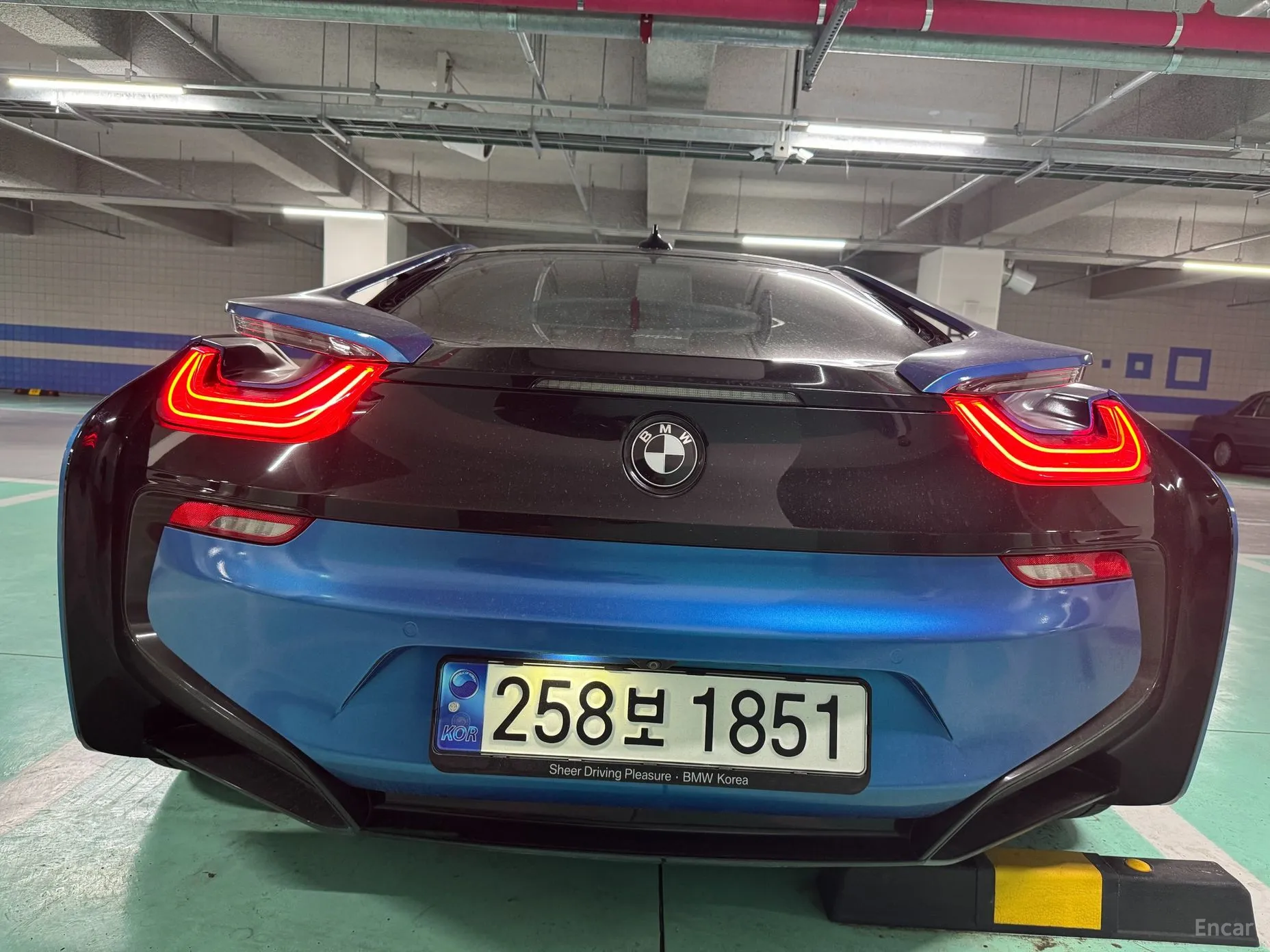 BMW i8 превью 4
