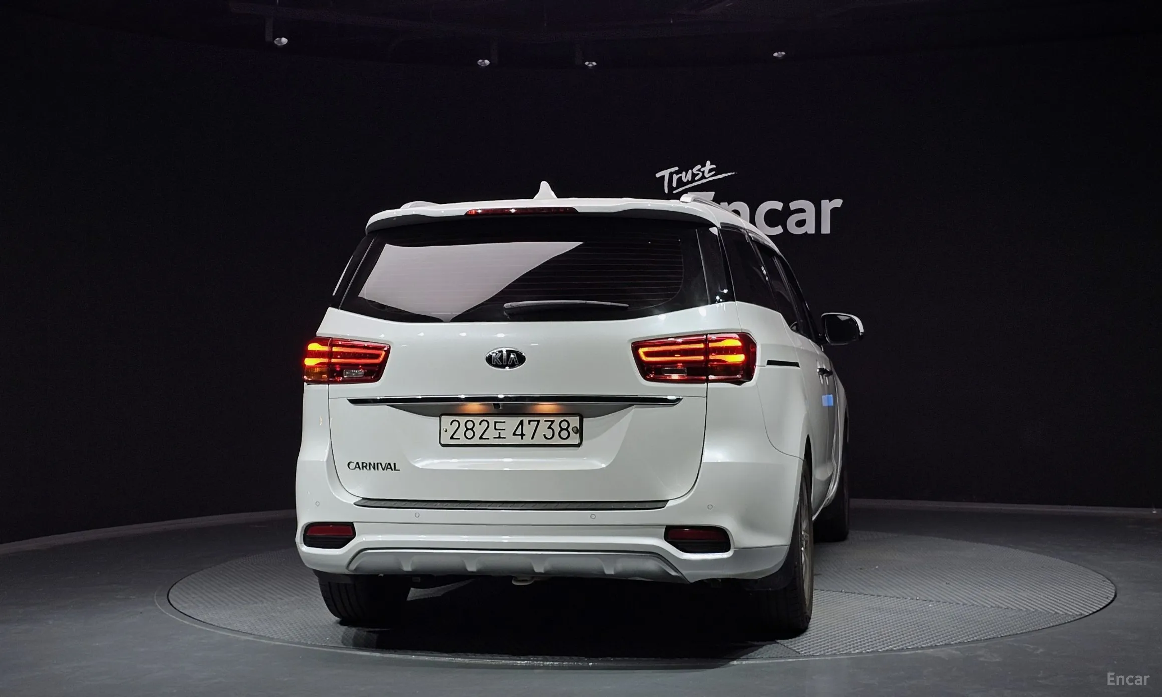 Kia Carnival превью 3