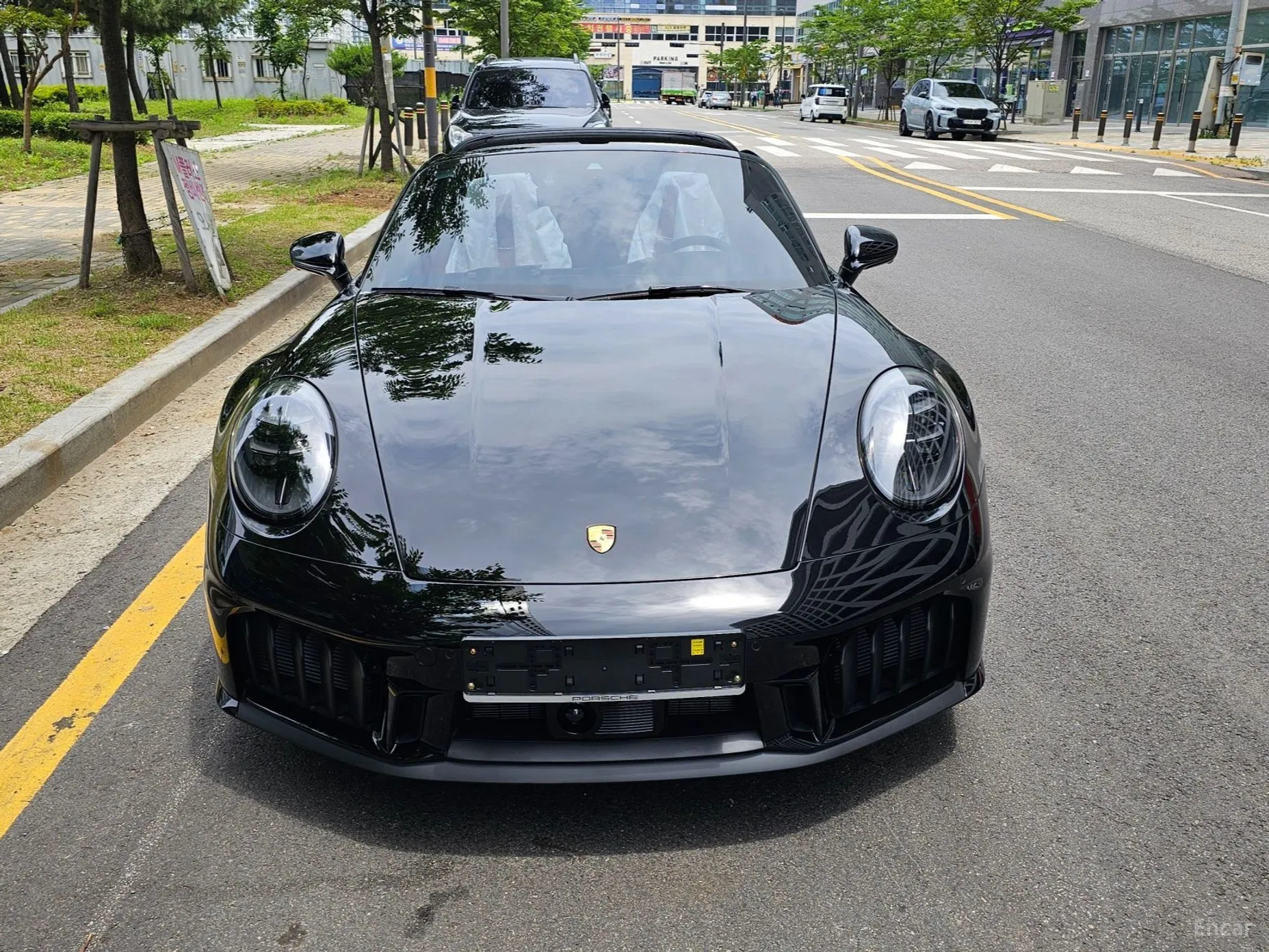 911 (992)