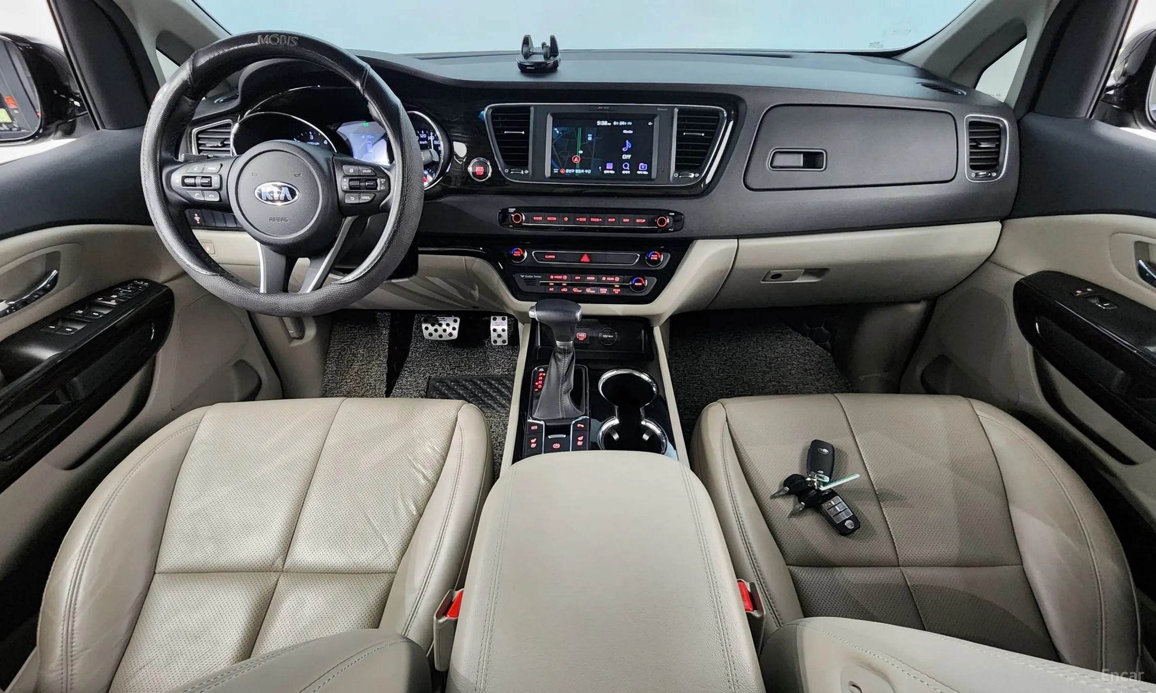 Kia Carnival превью 4