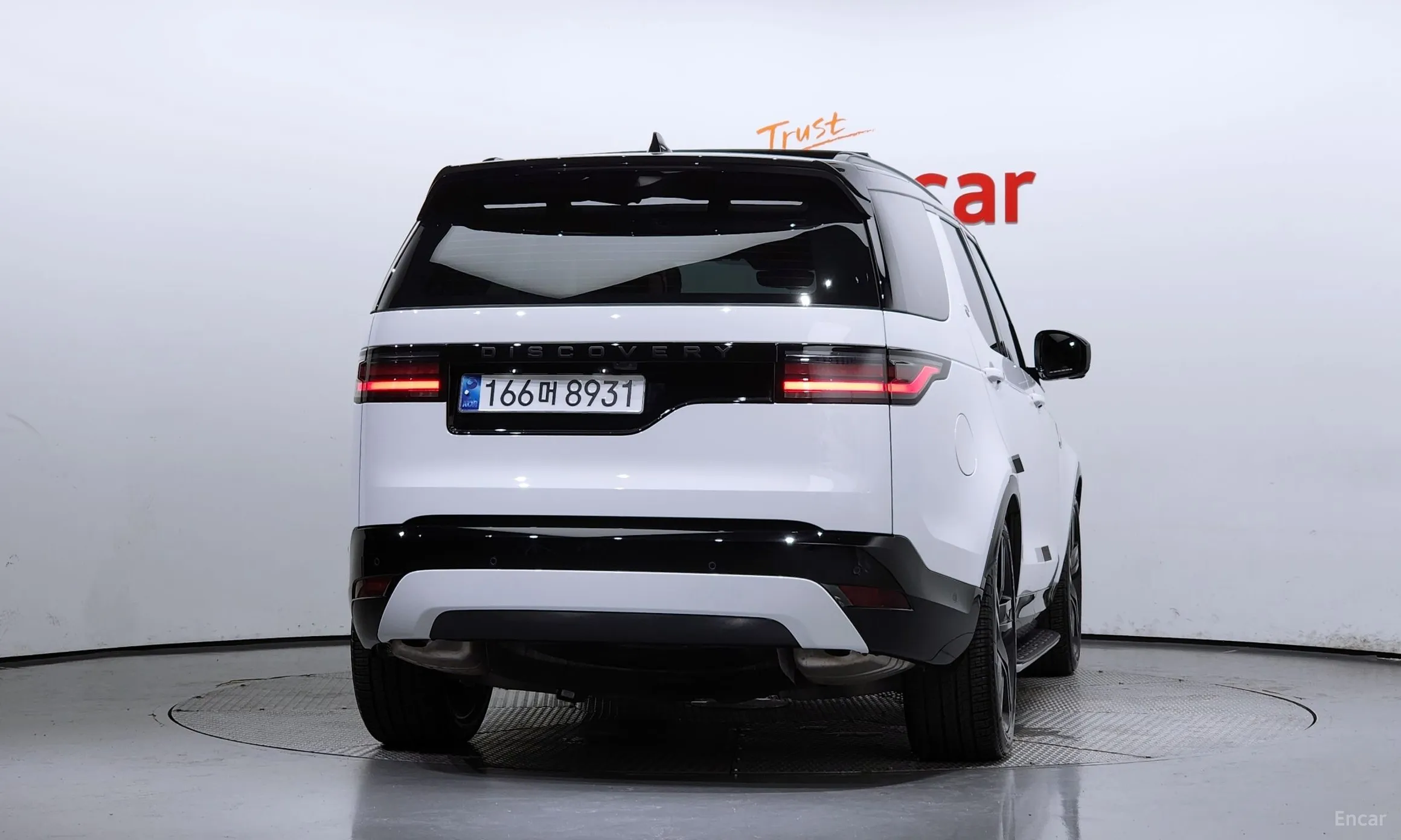 Land Rover Discovery 5 превью 3