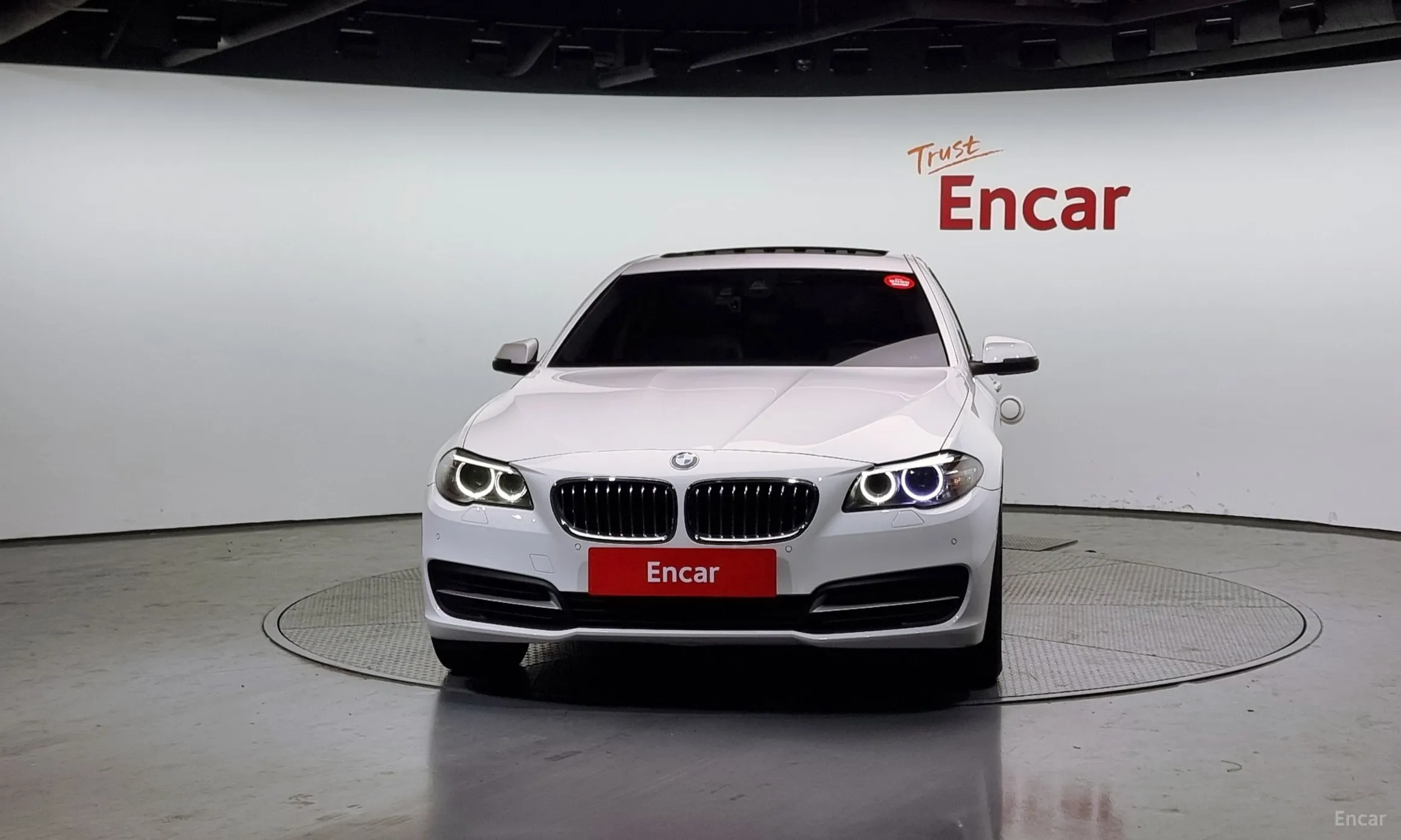 BMW 5 Series (F10) превью 2