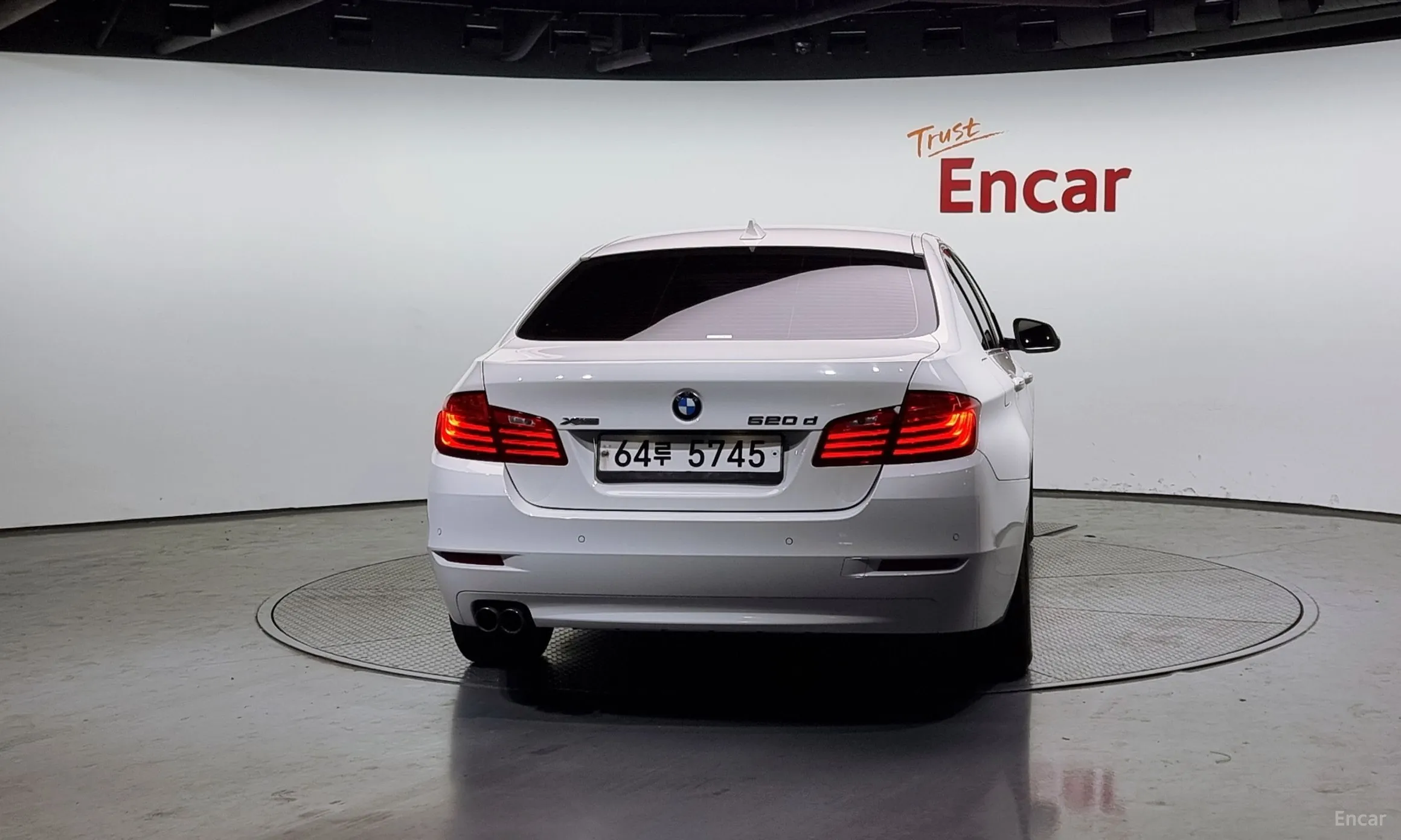 BMW 5 Series (F10) превью 3