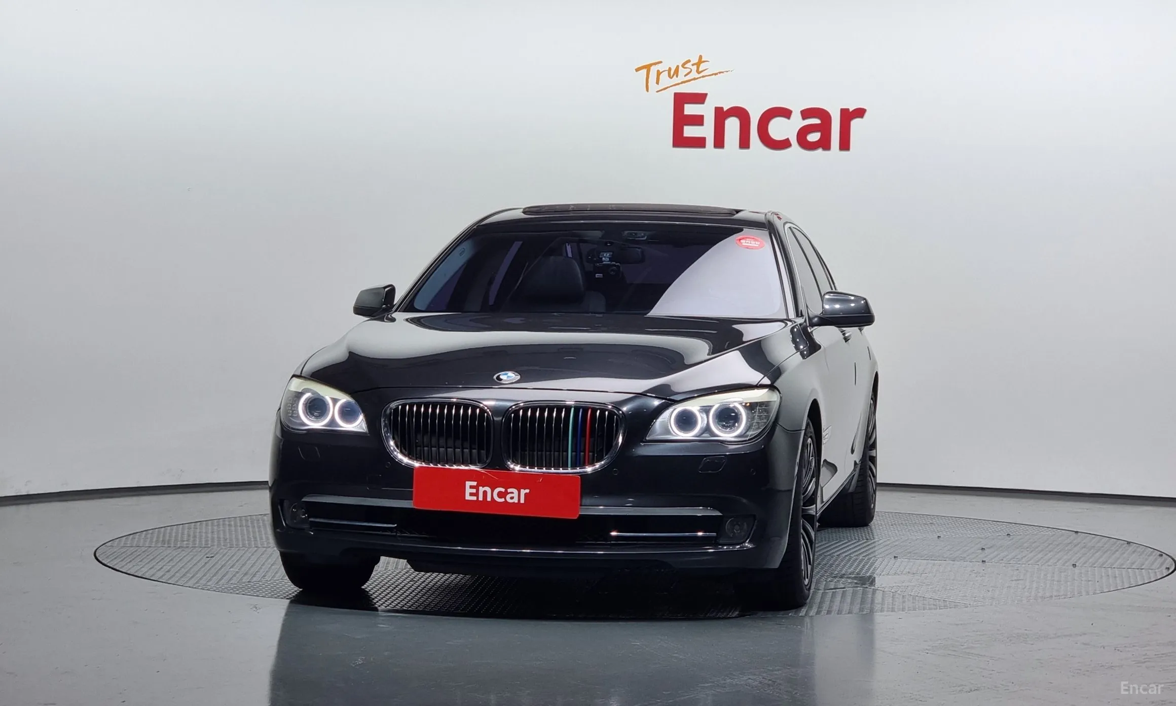 BMW 7 Series (F01) превью 2
