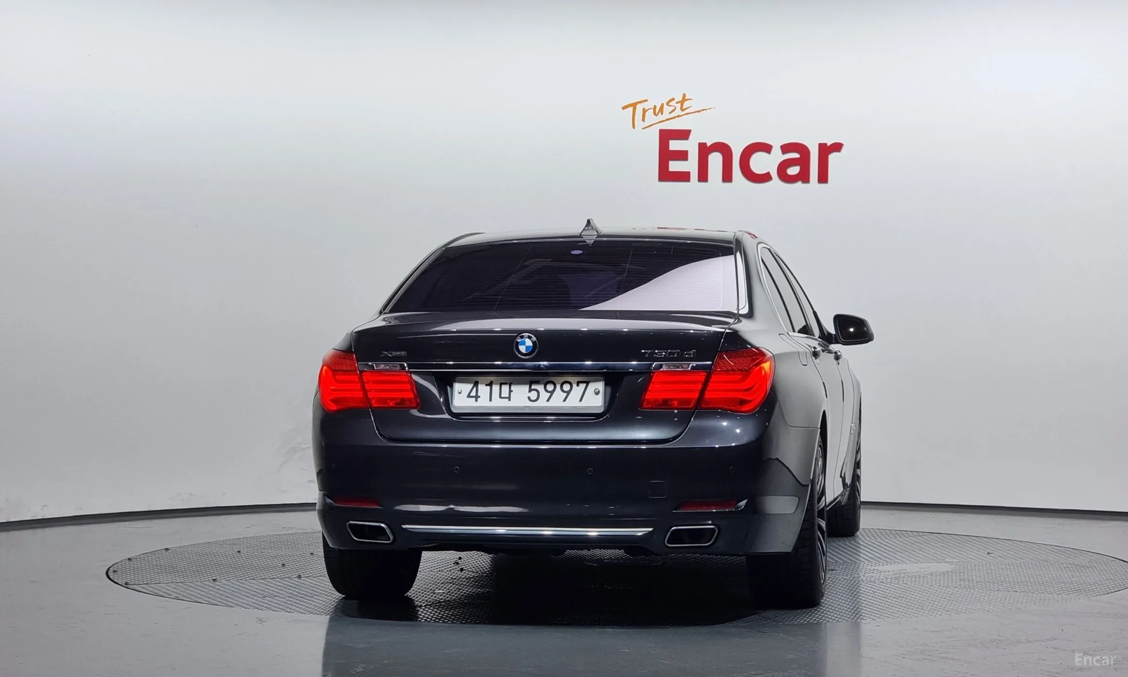 BMW 7 Series (F01) превью 3