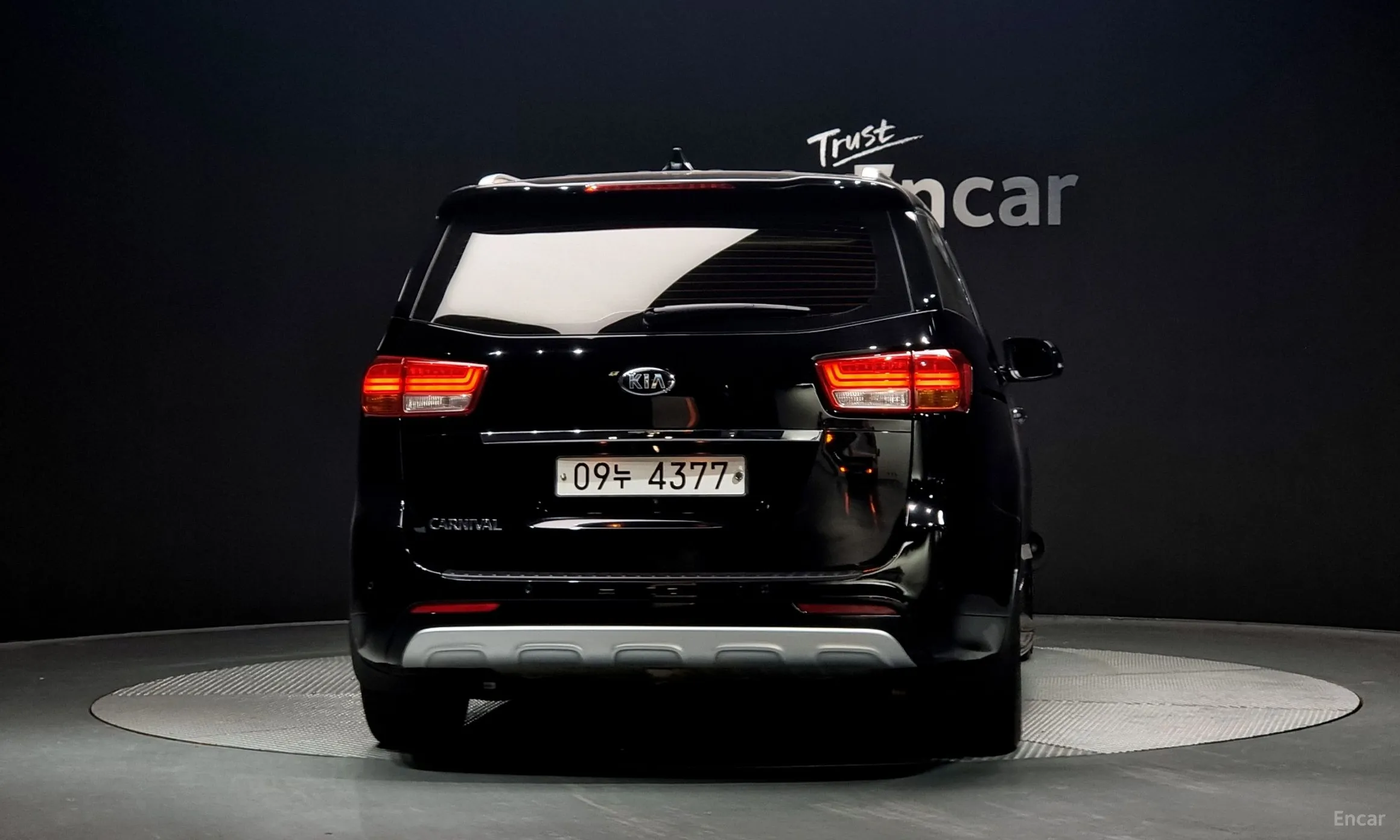 Kia Carnival превью 3
