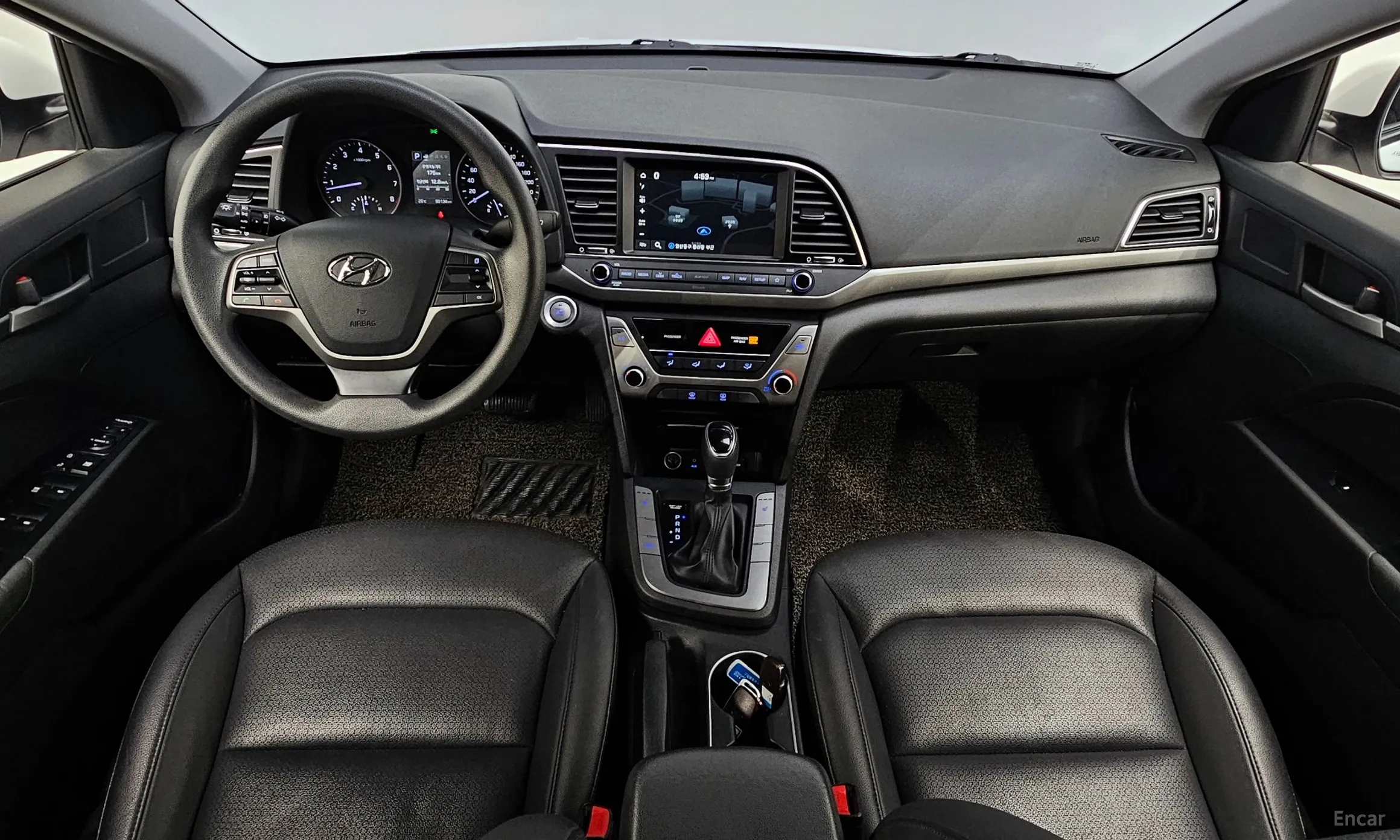 Hyundai Avante AD превью 4