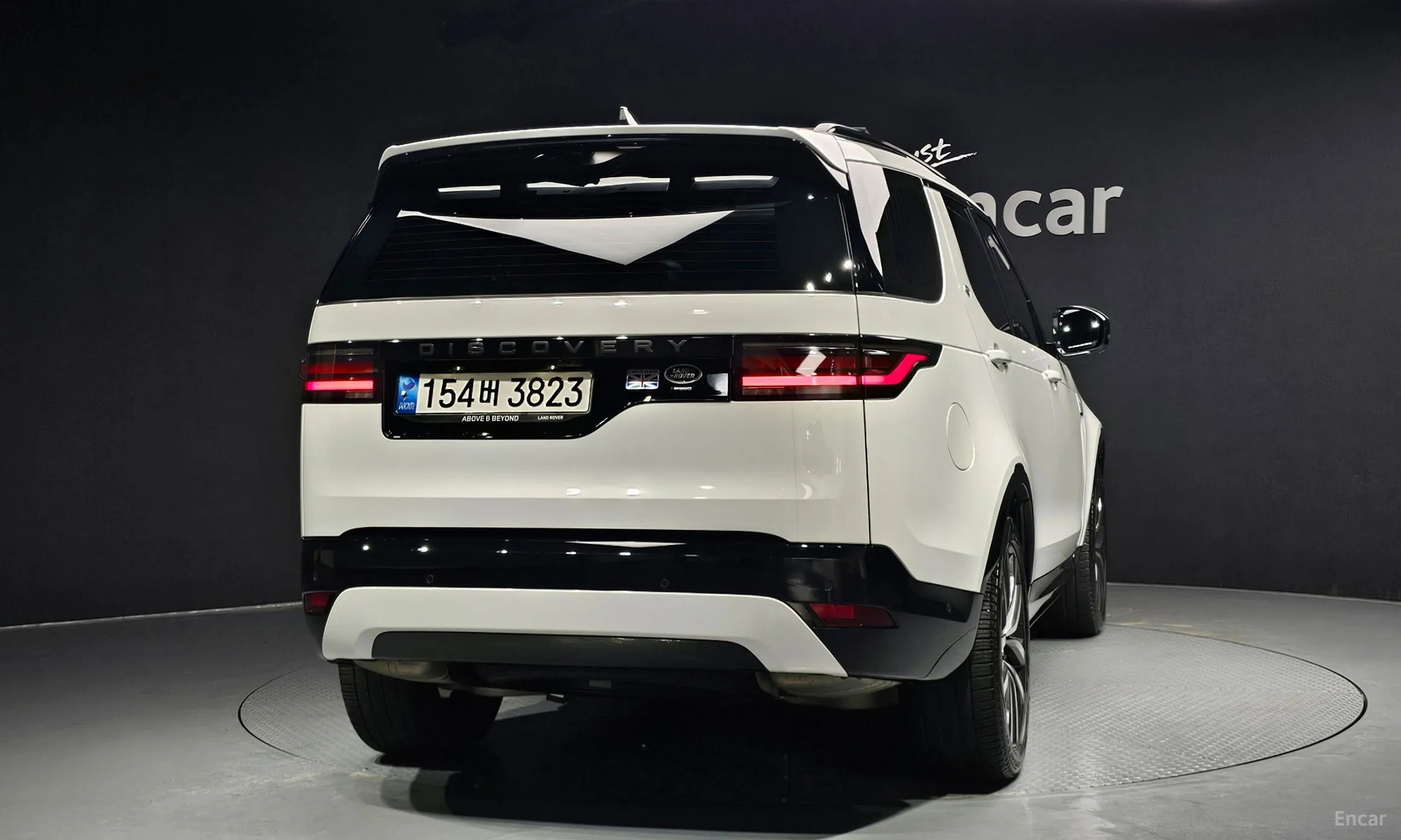 Land Rover Discovery 5 превью 3