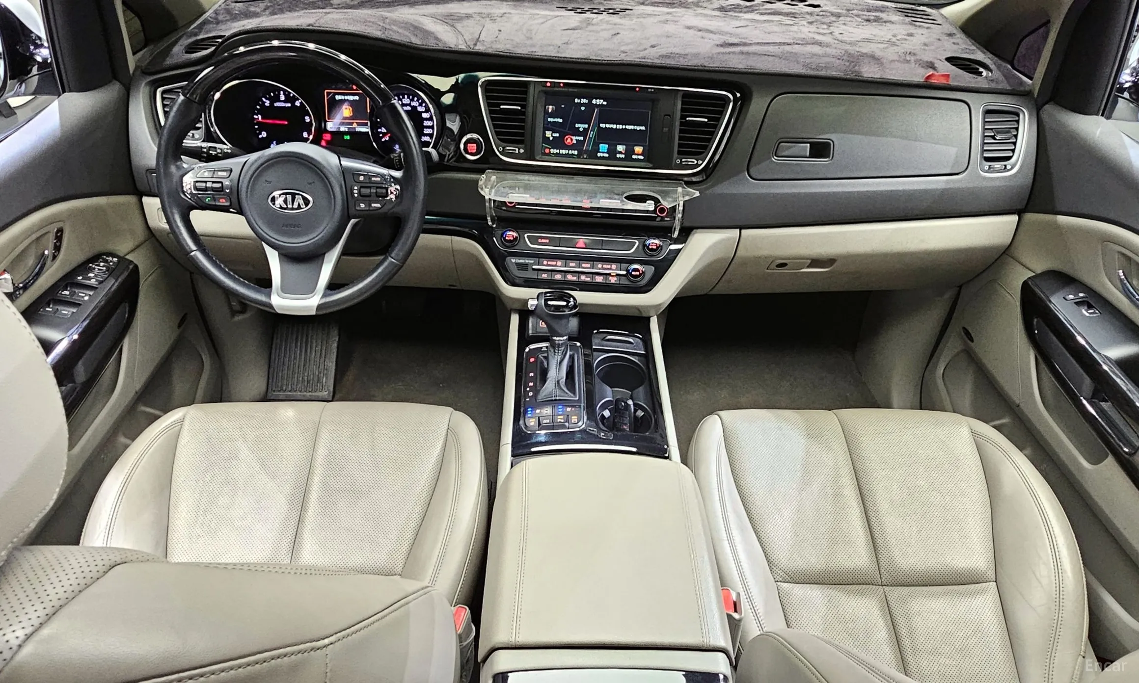 Kia Carnival превью 4