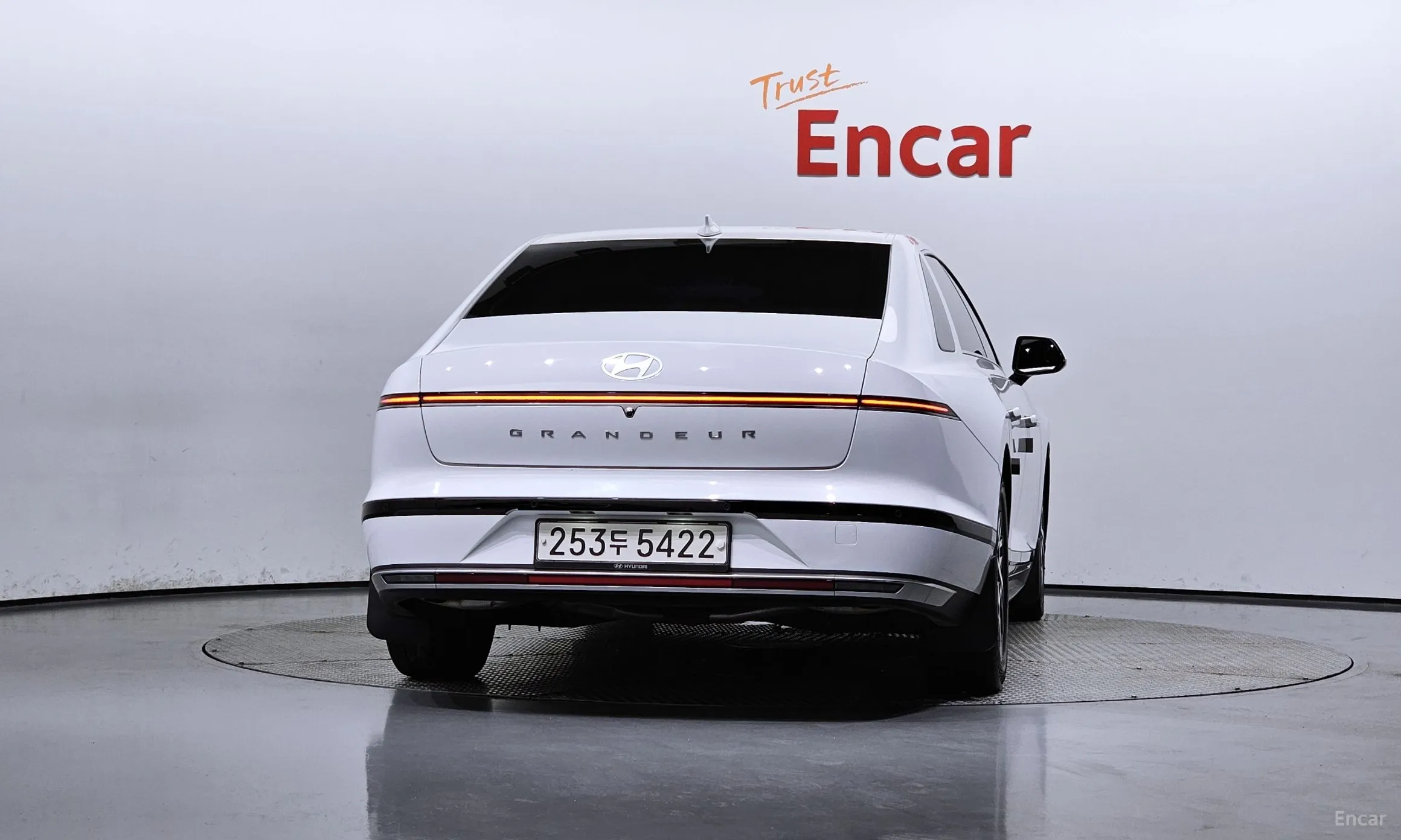 Hyundai Grandeur (GN7) превью 3