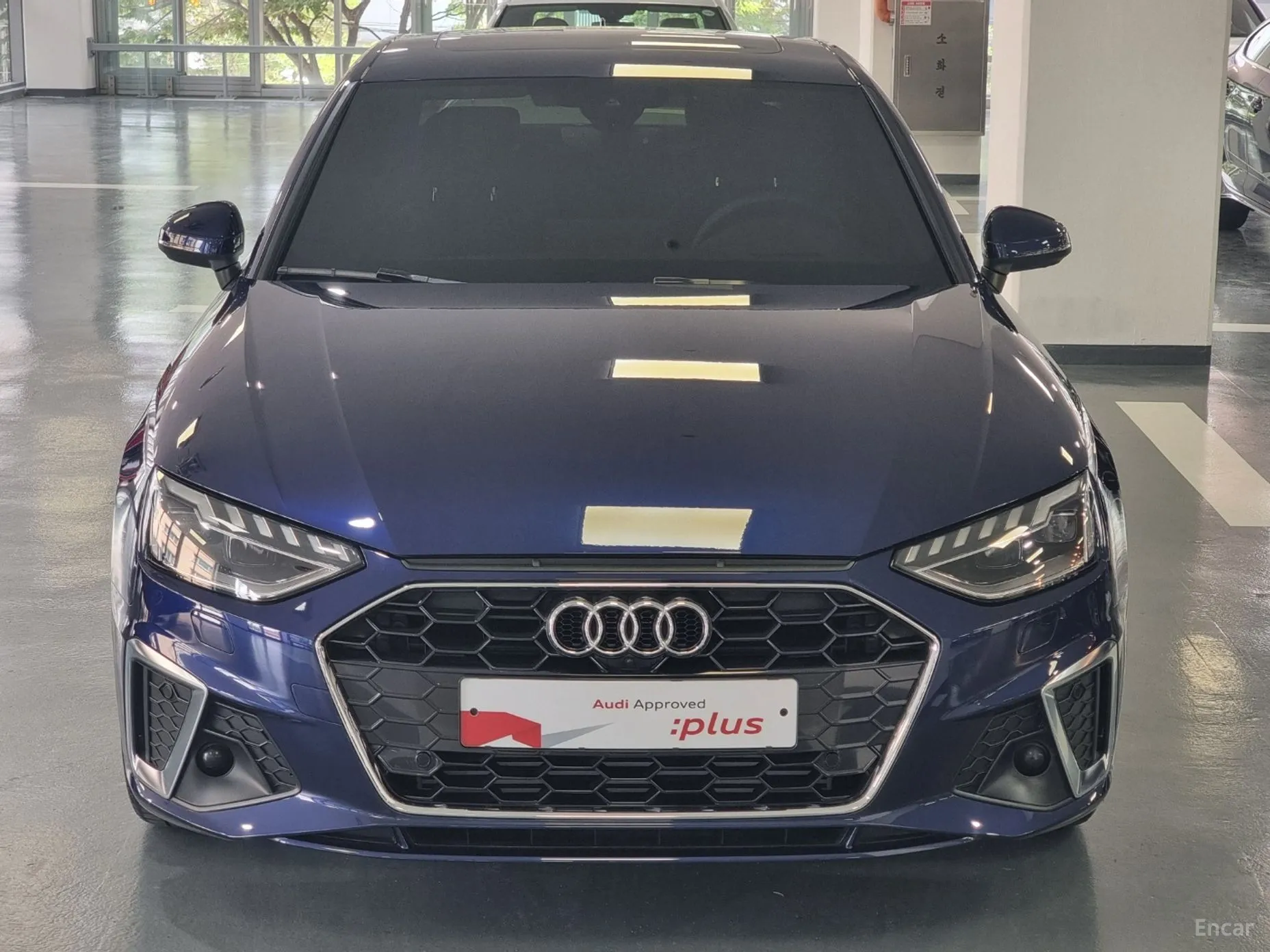 Audi A4 (B9) превью 2