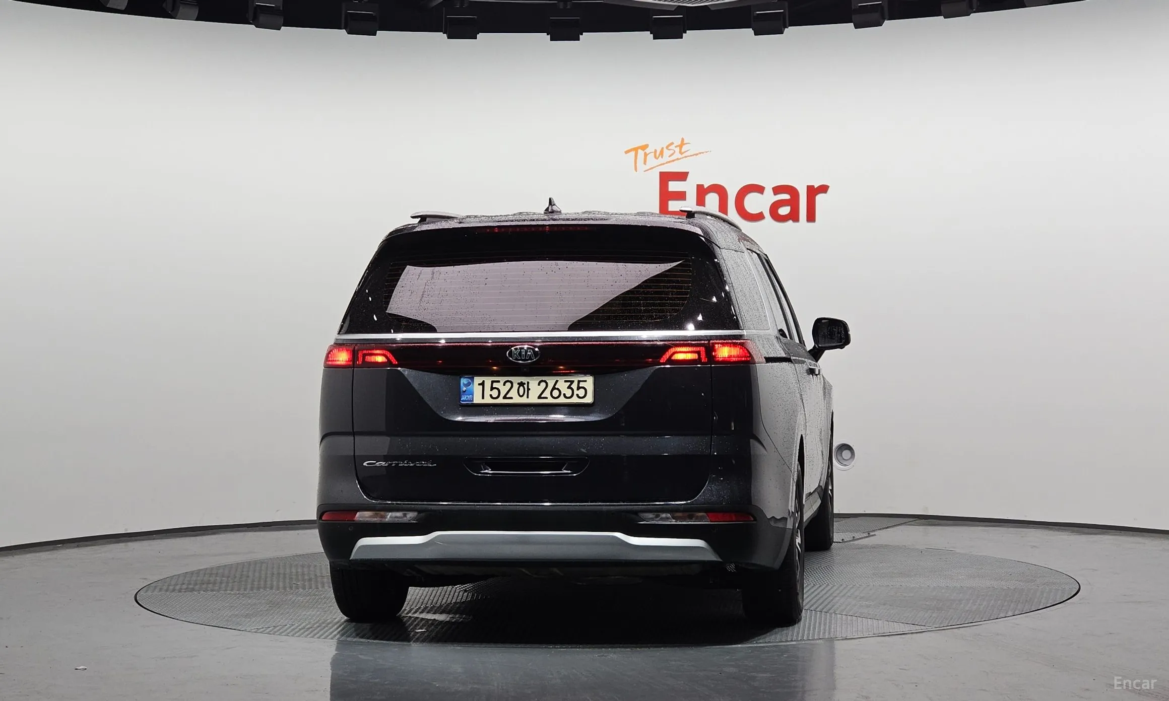 Kia Carnival Gen 4 превью 3