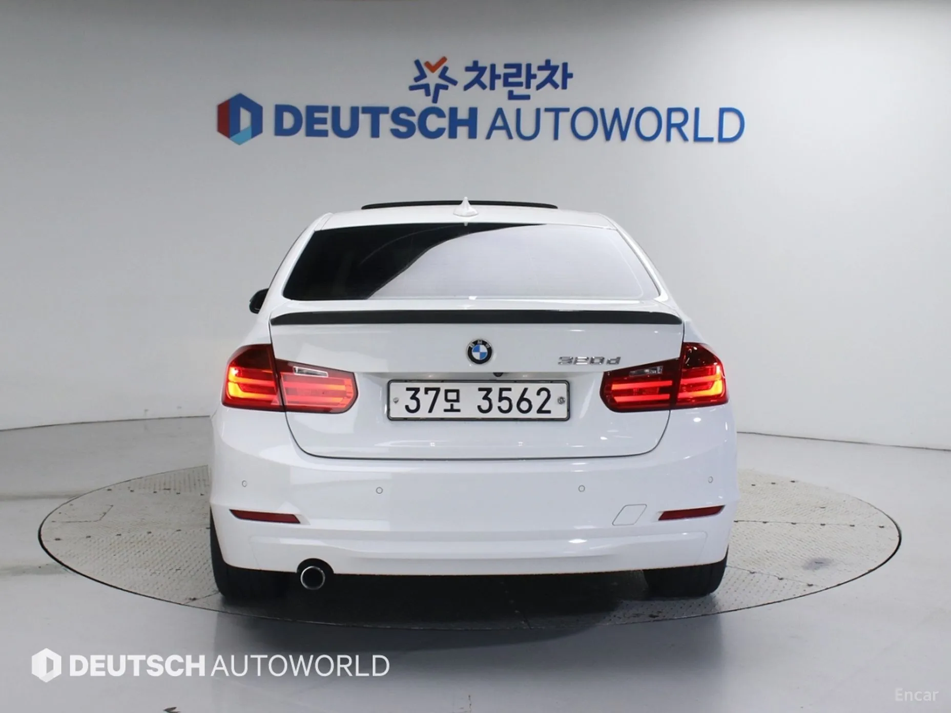 BMW 3 Series (F30) превью 3