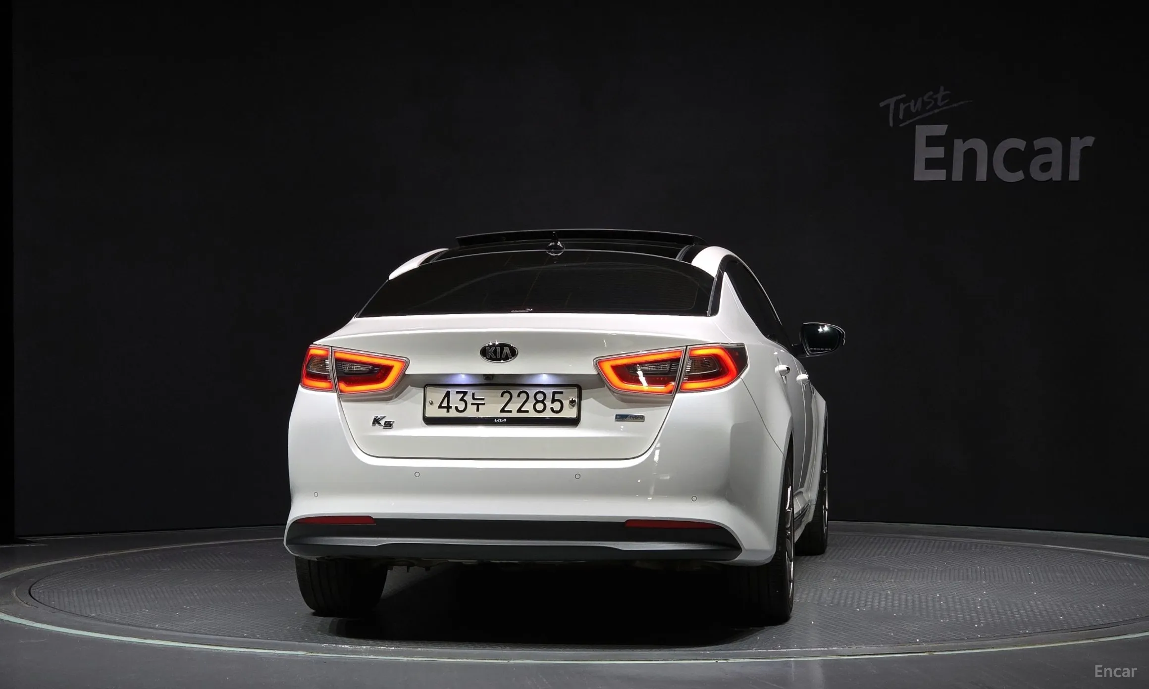 Kia K5 Hybrid превью 3