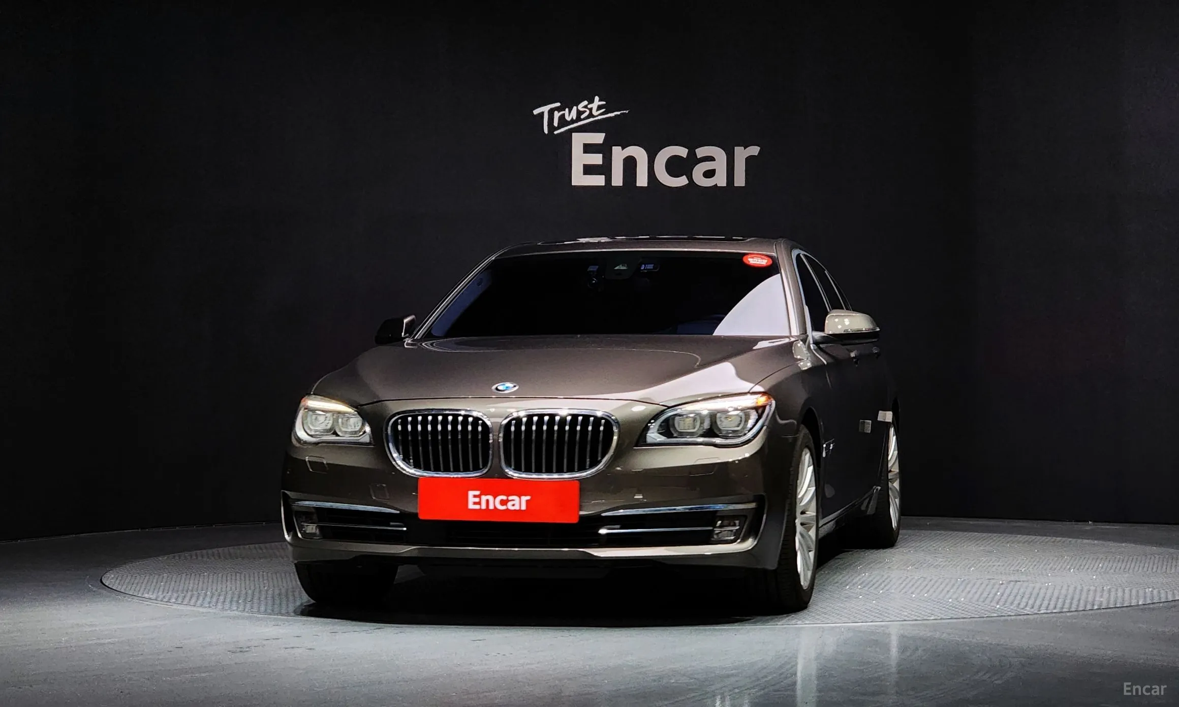 BMW 7 Series (F01) превью 2
