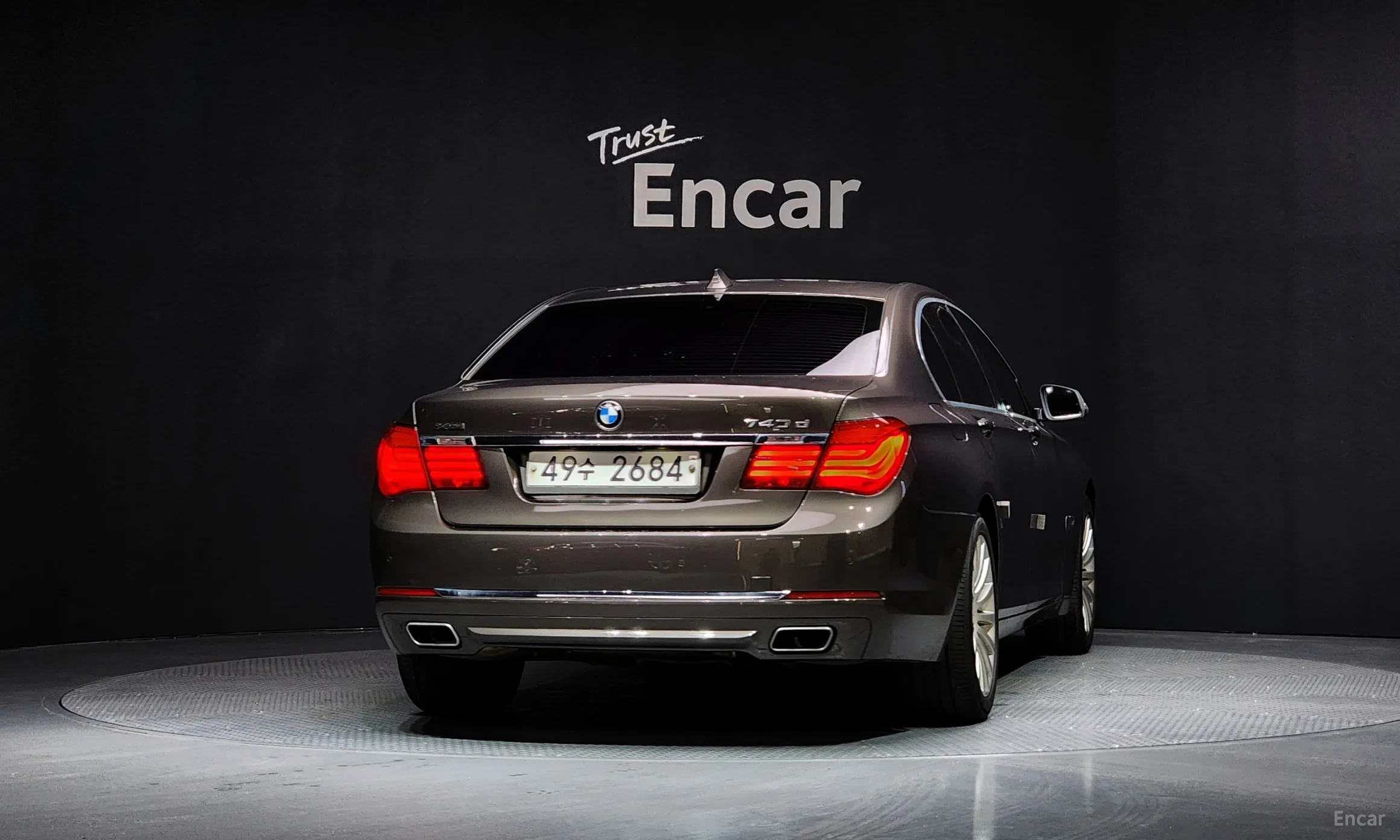 BMW 7 Series (F01) превью 3
