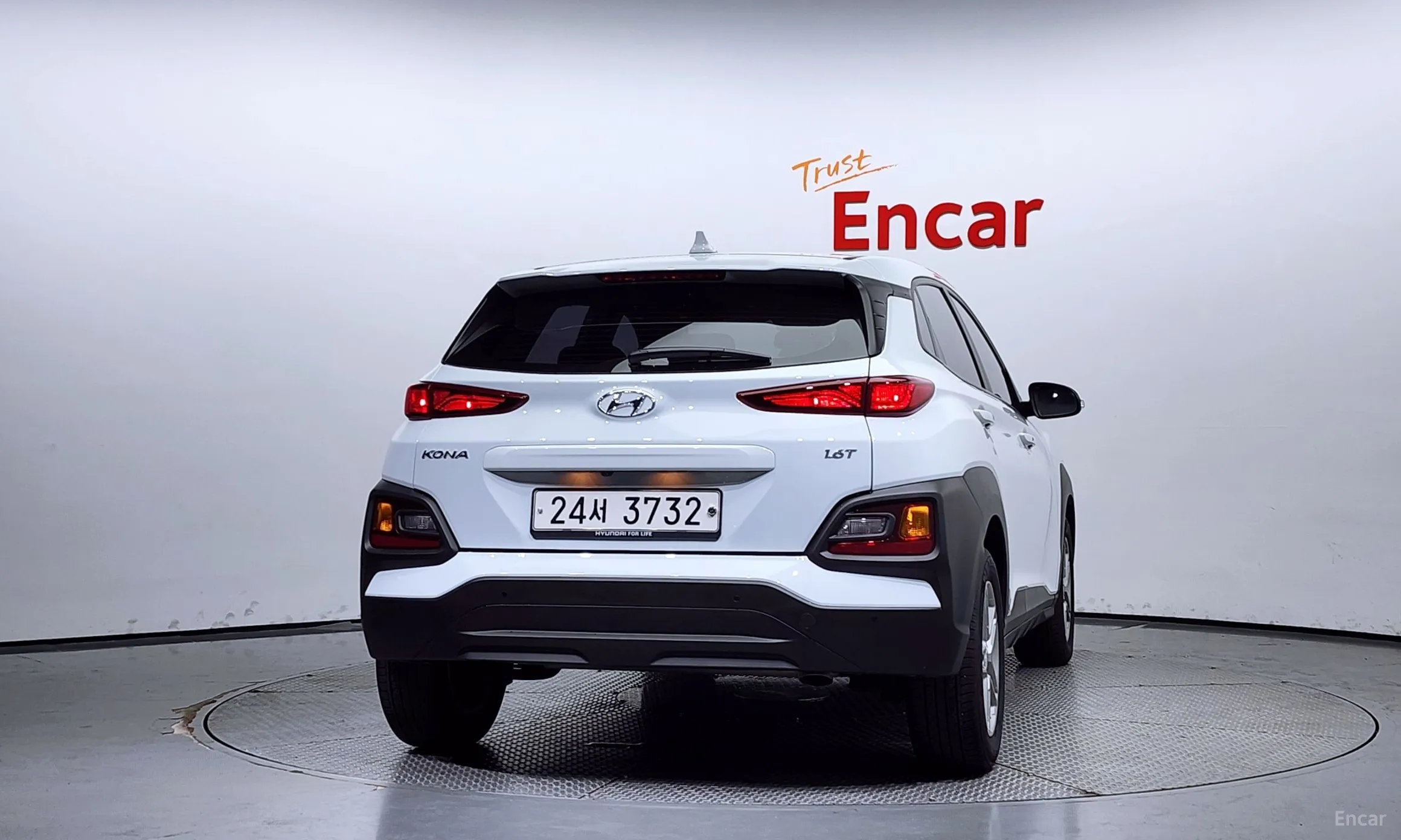 Hyundai Kona превью 3