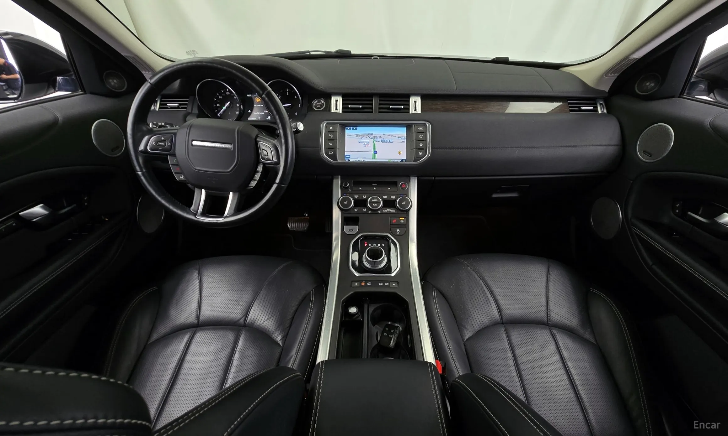 Land Rover Range Rover Evoque превью 4