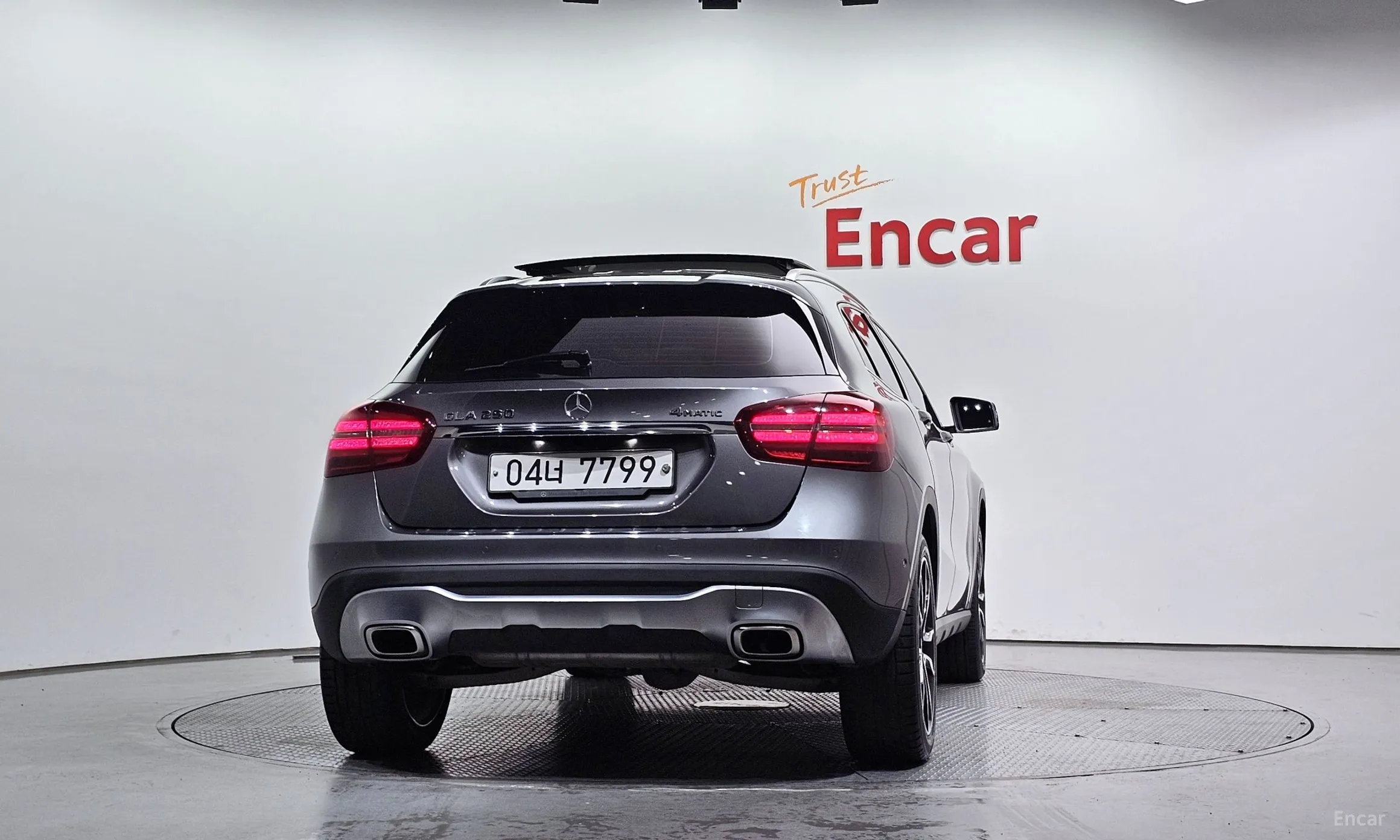 Mercedes Benz GLA-Class X156 превью 3