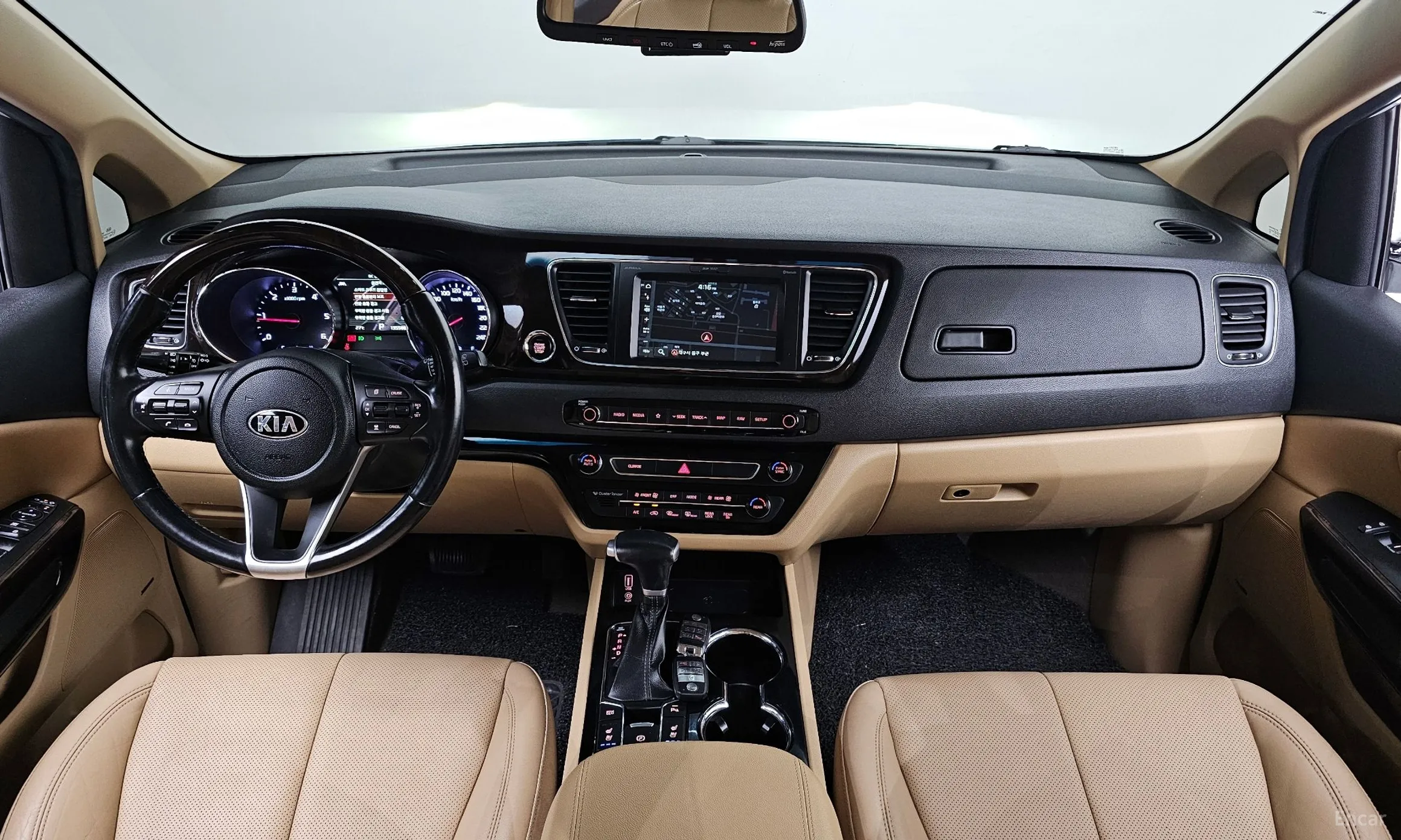 Kia Carnival превью 4