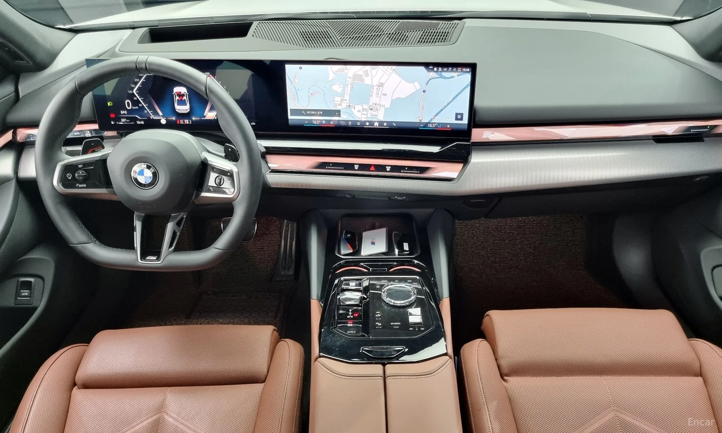 BMW 5 Series (G60) превью 4