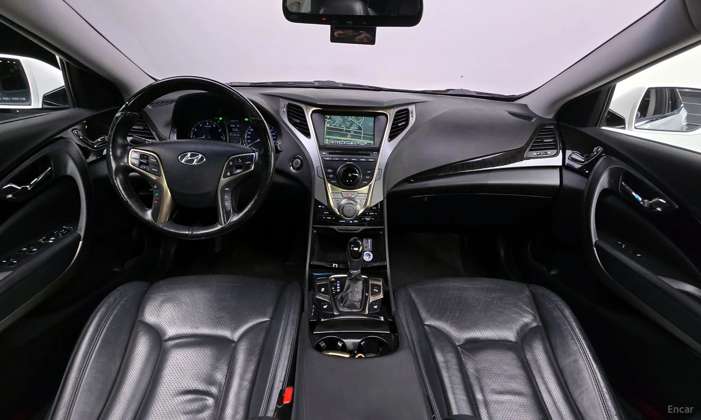 Hyundai Grandeur HG превью 4