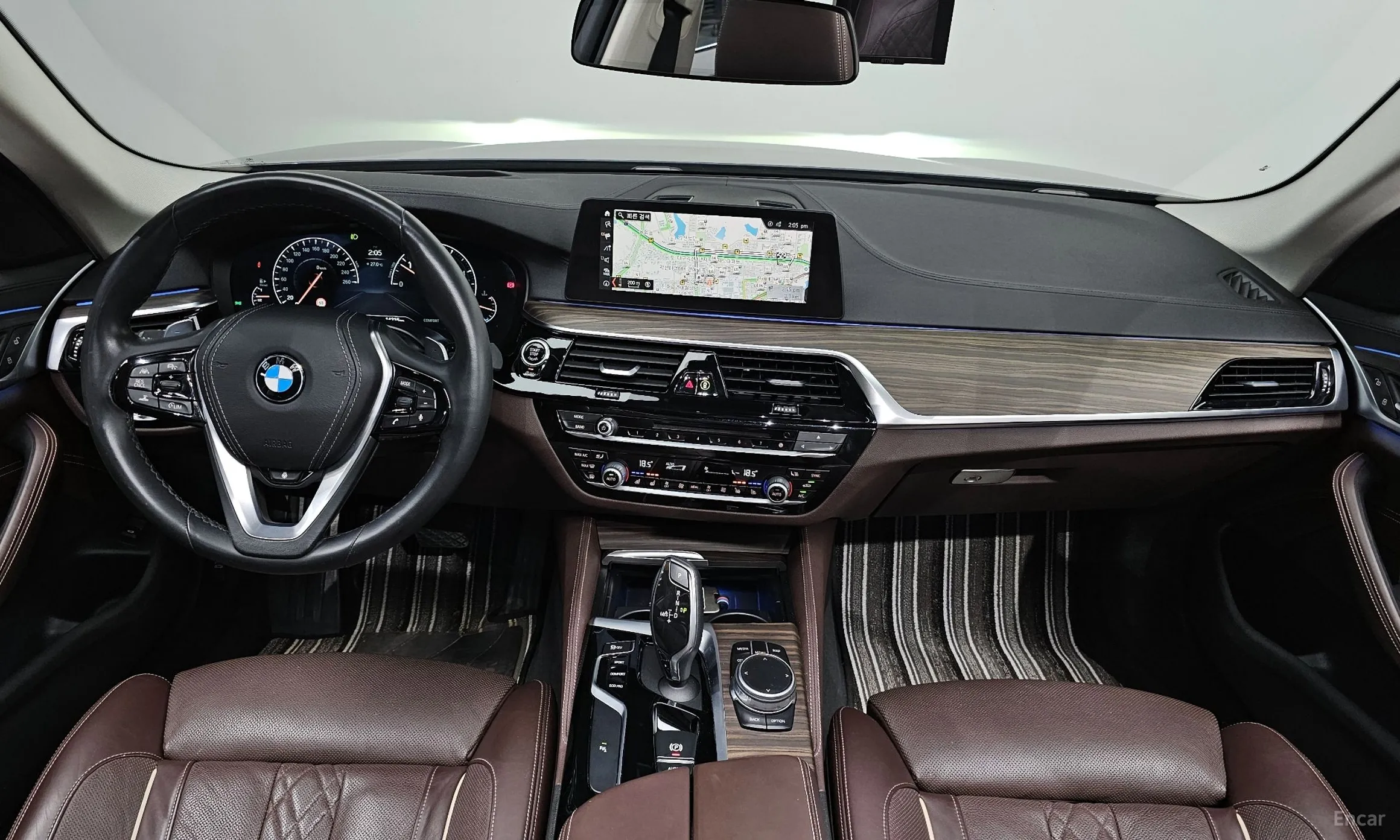 BMW 5 Series (G30) превью 4