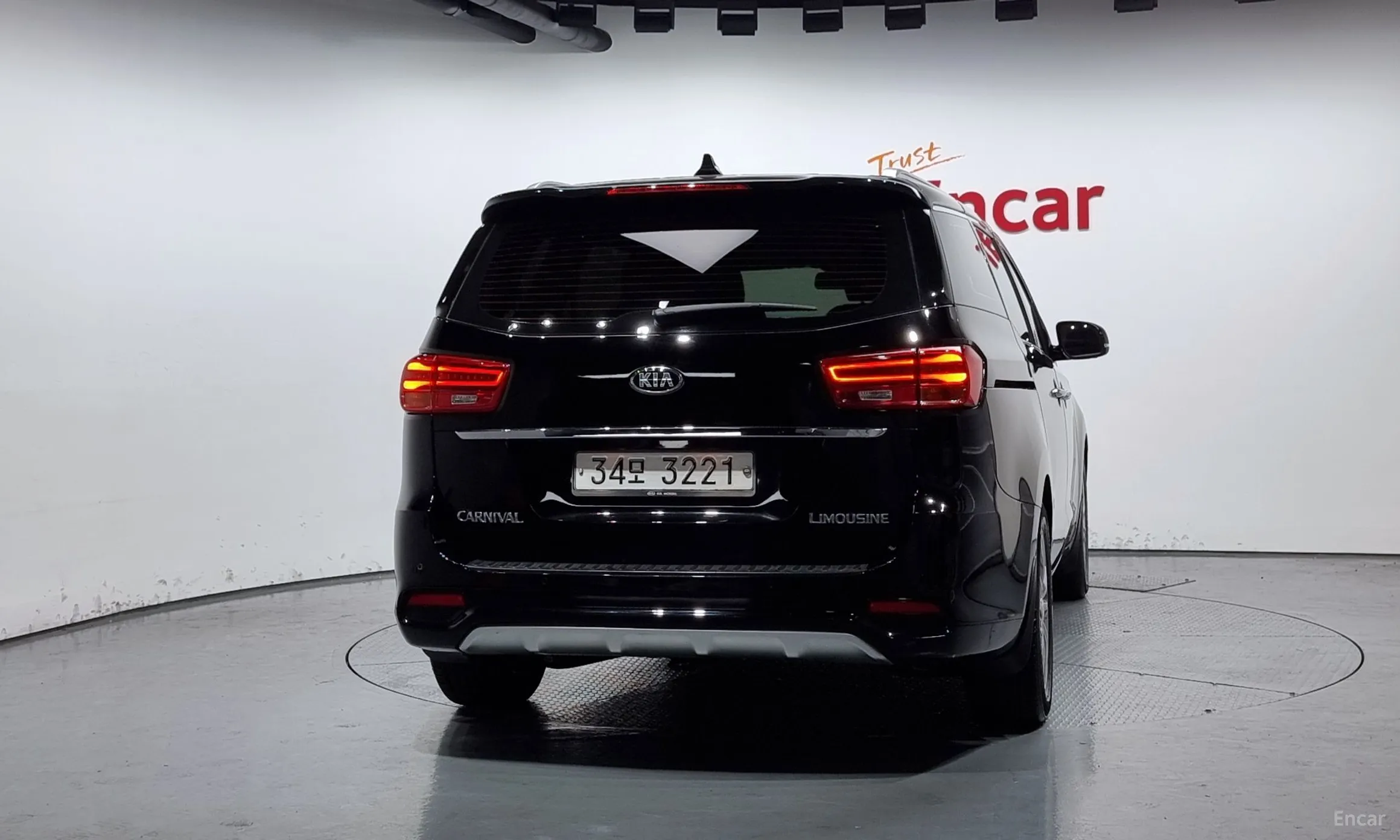 Kia Carnival превью 3